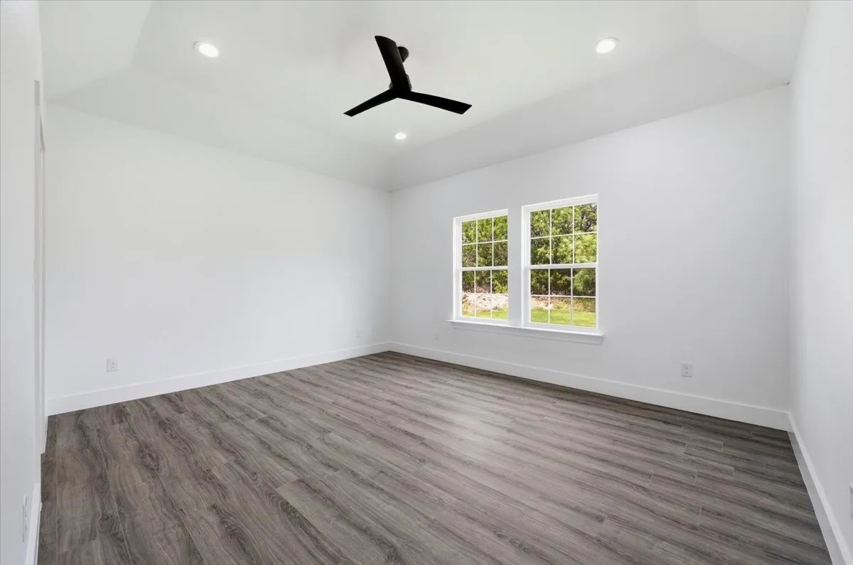 Single Family Residence For Sale in Hood County , 3005 Centaurus Way, Granbury, Texas 76048, 4 Bedroom, 2 Bathroom, 2 Garage spaces, 1,668 Sqft, built in 2025, mls#21336952, Real Estate Agent in Granbury, Homes For Sale in Hood county, Homes For Sale in Granbury, Realtor in Granbury Texas, Real Estate Brokerage Independent Realty Texas, Luminita Cordes Realtor
