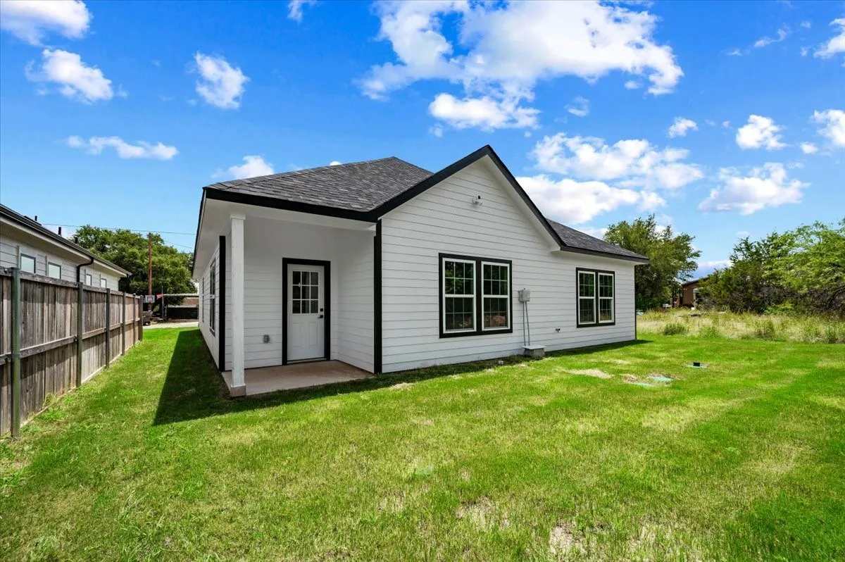 Single Family Residence For Sale in Hood County , 3005 Centaurus Way, Granbury, Texas 76048, 4 Bedroom, 2 Bathroom, 2 Garage spaces, 1,668 Sqft, built in 2025, mls#21336952, Real Estate Agent in Granbury, Homes For Sale in Hood county, Homes For Sale in Granbury, Realtor in Granbury Texas, Real Estate Brokerage Independent Realty Texas, Luminita Cordes Realtor