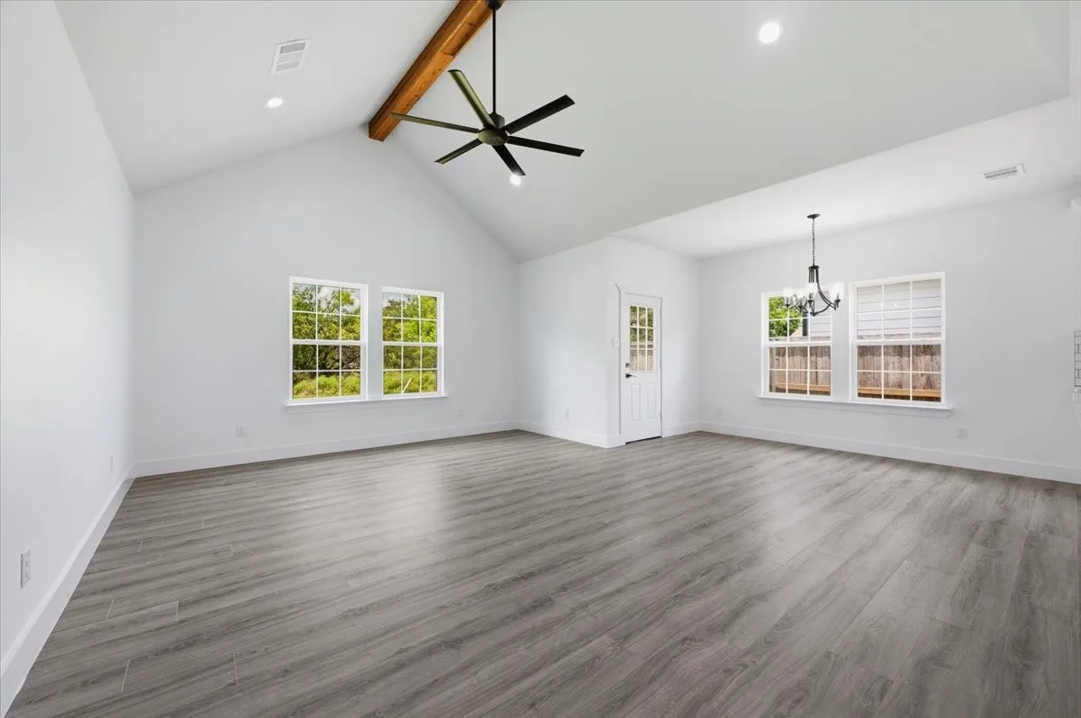Single Family Residence For Sale in Hood County , 3005 Centaurus Way, Granbury, Texas 76048, 4 Bedroom, 2 Bathroom, 2 Garage spaces, 1,668 Sqft, built in 2025, mls#21336952, Real Estate Agent in Granbury, Homes For Sale in Hood county, Homes For Sale in Granbury, Realtor in Granbury Texas, Real Estate Brokerage Independent Realty Texas, Luminita Cordes Realtor