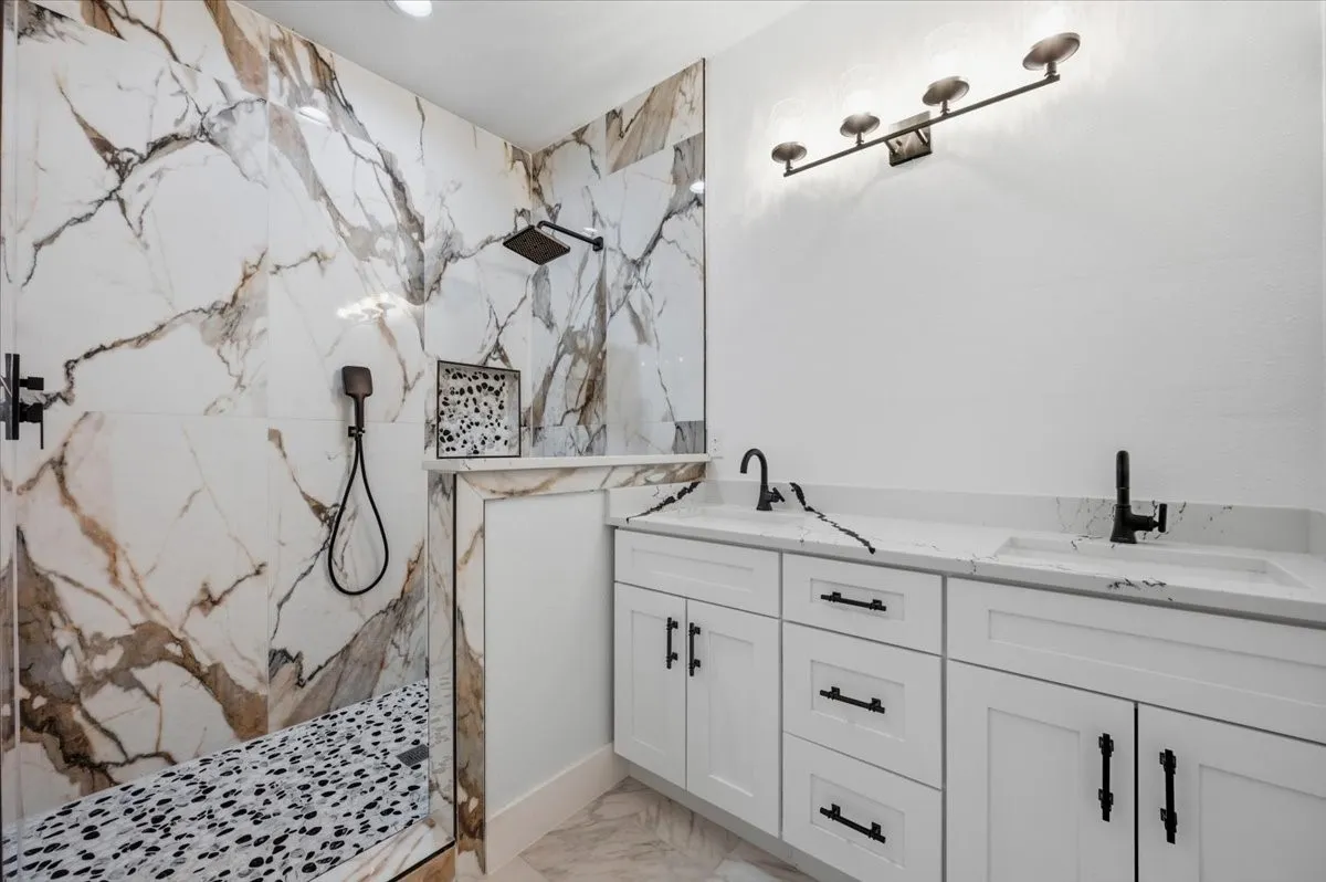Single Family Residence For Sale in Hood County , 3005 Centaurus Way, Granbury, Texas 76048, 4 Bedroom, 2 Bathroom, 2 Garage spaces, 1,668 Sqft, built in 2025, mls#21336952, Real Estate Agent in Granbury, Homes For Sale in Hood county, Homes For Sale in Granbury, Realtor in Granbury Texas, Real Estate Brokerage Independent Realty Texas, Luminita Cordes Realtor