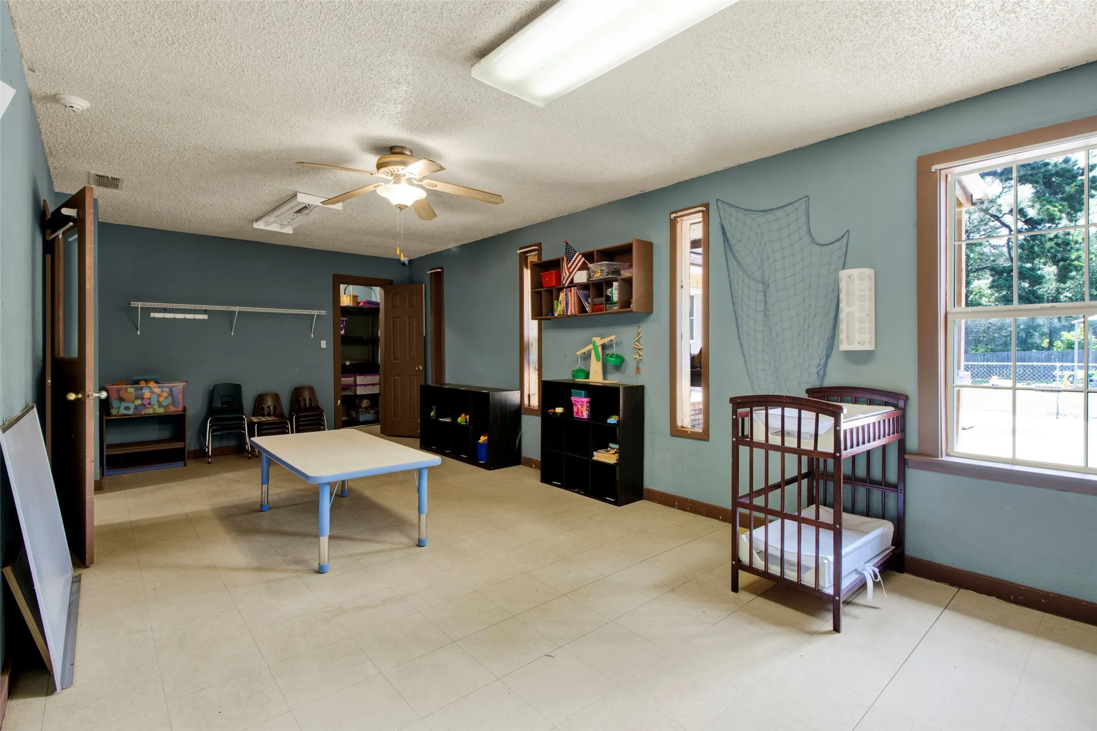 Business For Rent in Rusk County , 413 State Highway 323 E, Overton, Texas 75684, 0, 0, Garage spaces, 0 Sqft, built in 2005, mls#21337579, Real Estate Agent in Overton, Homes For Rent in Rusk county, Homes For Rent in Overton, Realtor in Overton Texas, Real Estate Brokerage Independent Realty Texas, Luminita Cordes Realtor
