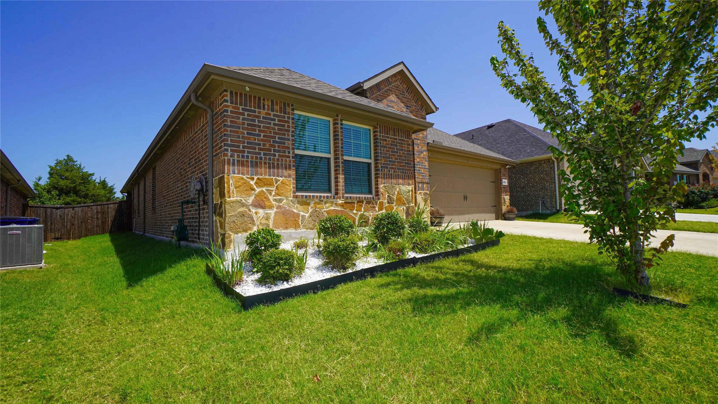 Single Family Residence For Rent in Rockwall County , 871 Philadelphia Street, Fate, Texas 75189, 4 Bedroom, 3 Bathroom, 2 Garage spaces, 2,069 Sqft, built in 2022, mls#21336369, Real Estate Agent in Fate, Homes For Rent in Rockwall county, Homes For Rent in Fate, Realtor in Fate Texas, Real Estate Brokerage Independent Realty Texas, Luminita Cordes Realtor