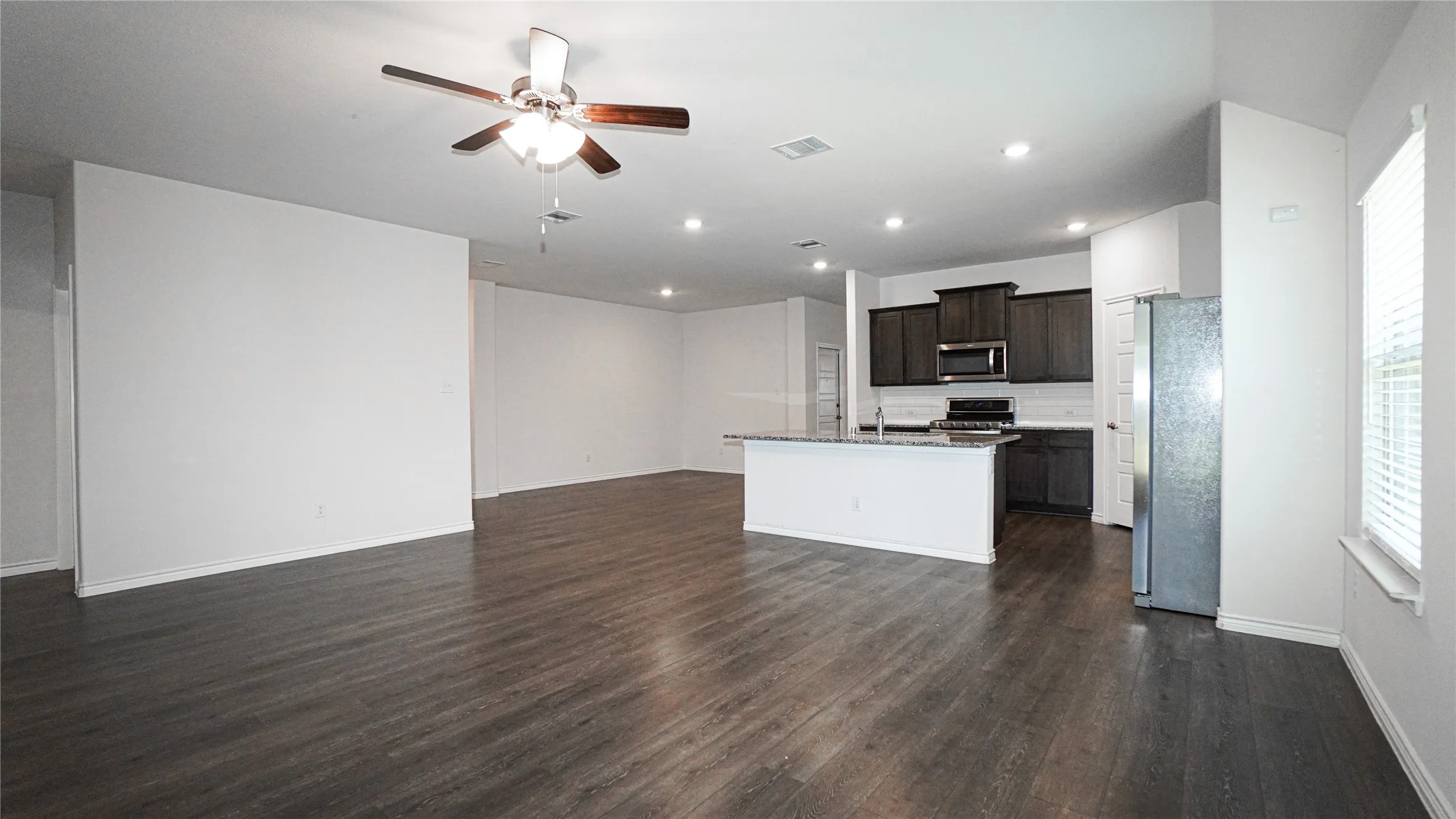 Single Family Residence For Rent in Rockwall County , 871 Philadelphia Street, Fate, Texas 75189, 4 Bedroom, 3 Bathroom, 2 Garage spaces, 2,069 Sqft, built in 2022, mls#21336369, Real Estate Agent in Fate, Homes For Rent in Rockwall county, Homes For Rent in Fate, Realtor in Fate Texas, Real Estate Brokerage Independent Realty Texas, Luminita Cordes Realtor