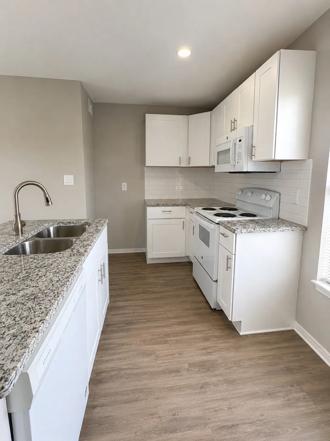 Quadruplex For Rent in Tarrant County , 901 Bessie Street, Fort Worth, Texas 76104, 2 Bedrooms, 1 Bathroom, Garage spaces, 714 Sqft, built in 1966, Price $1,195, mls#21337615, Real Estate Agent in Fort Worth, Homes For Rent in Tarrant county, Homes For Rent in Fort Worth, Realtor in Fort Worth Texas, Real Estate Brokerage Independent Realty Texas, Luminita Cordes Realtor