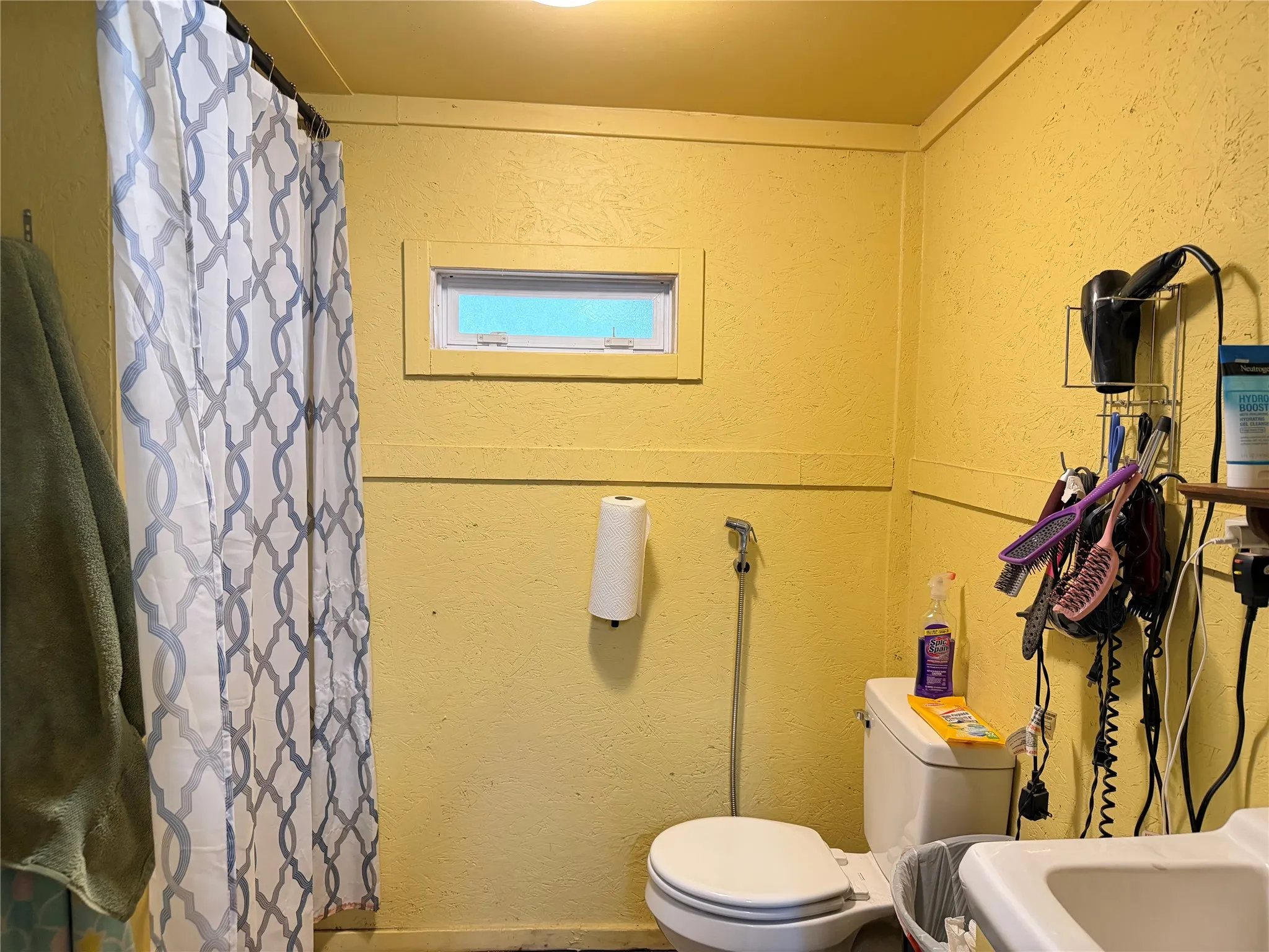 BATHROOM IN TINY HOME