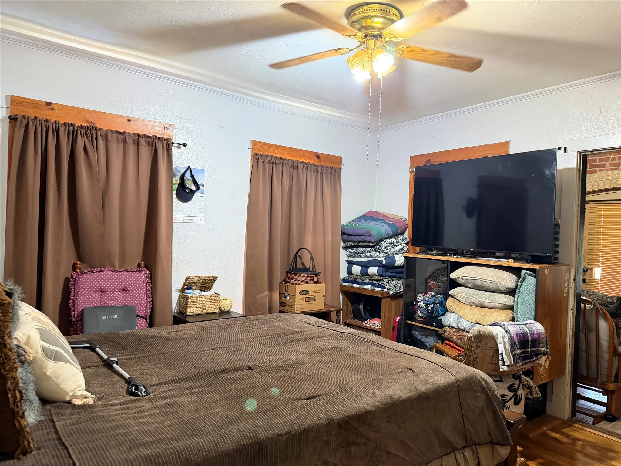 BEDROOM IN MAIN HOUSE