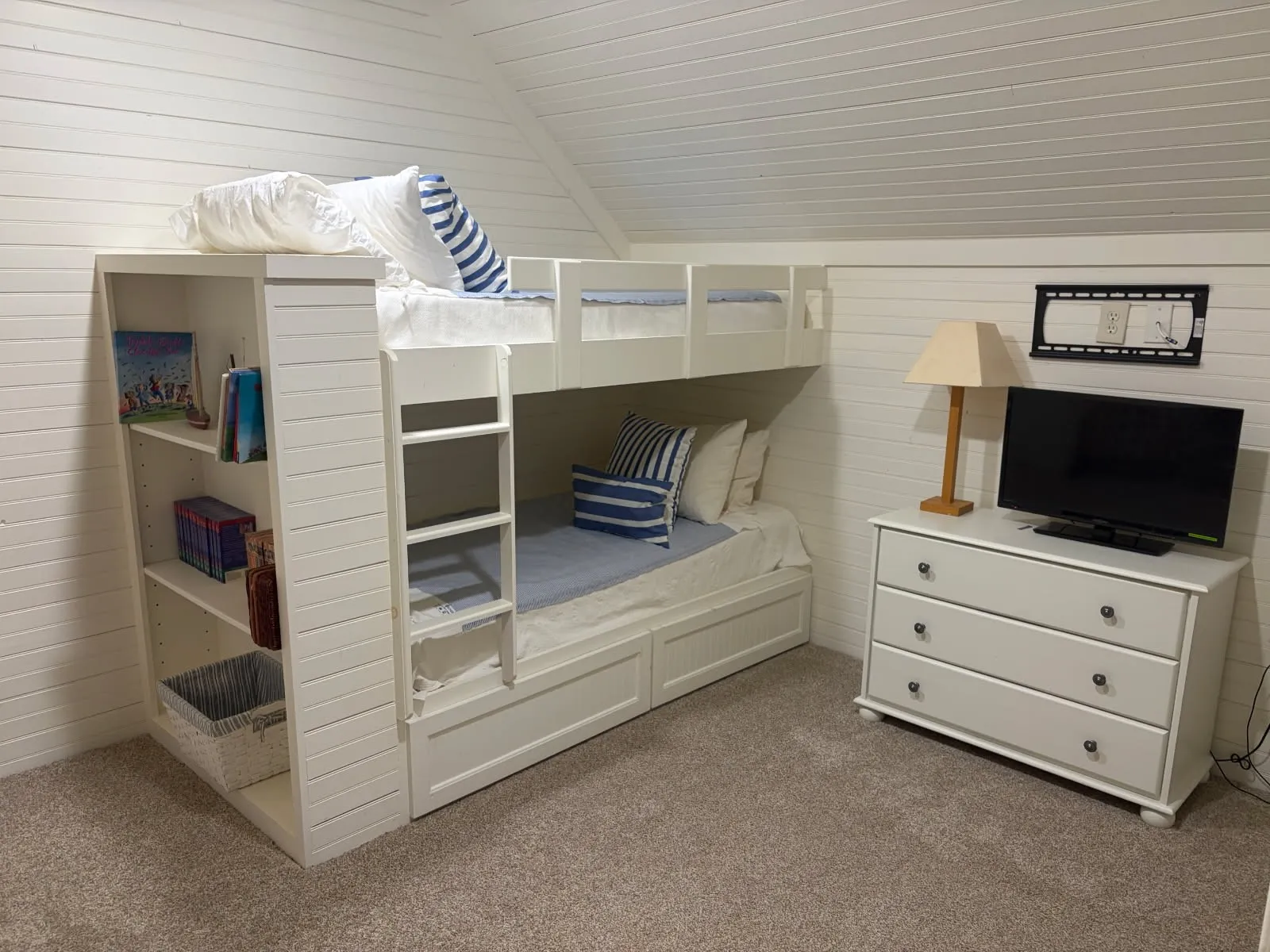 Bunk Room ! In Guest Quarters