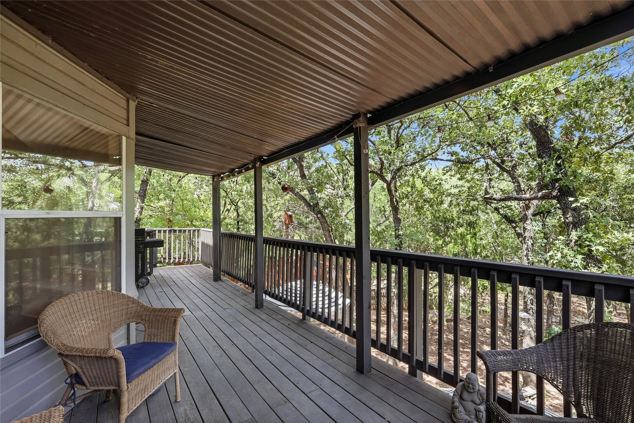 Single Family Residence For Sale in Tarrant County , 2930 Peninsula Drive, Grapevine, Texas 76051, 5 Bedroom, 5 Bathroom, 2 Garage spaces, 4,177 Sqft, built in 1992, mls#21335081, Real Estate Agent in Grapevine, Homes For Sale in Tarrant county, Homes For Sale in Grapevine, Realtor in Grapevine Texas, Real Estate Brokerage Independent Realty Texas, Luminita Cordes Realtor