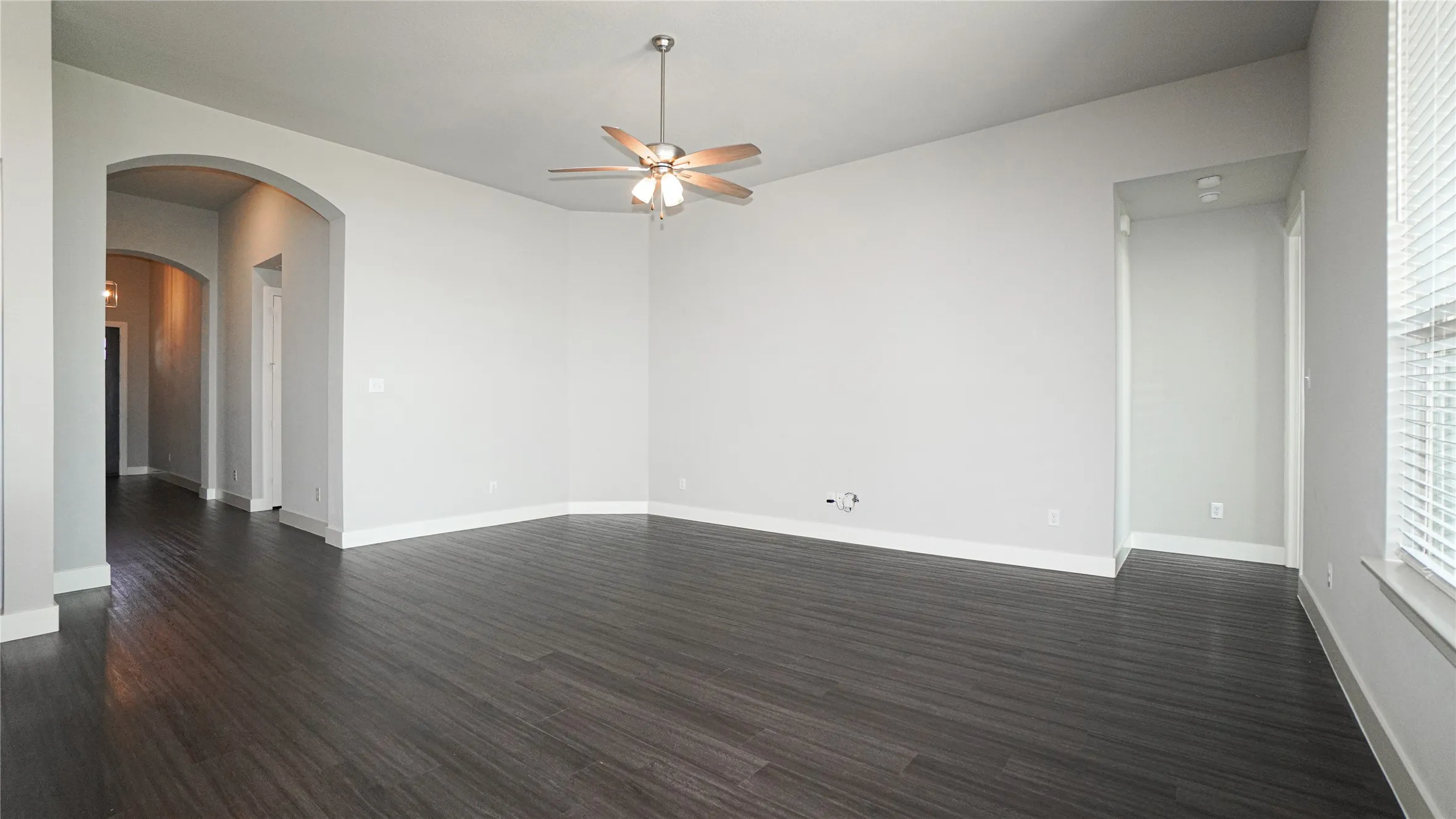 Single Family Residence For Rent in Rockwall County , 2251 Brookside Drive, Royse City, Texas 75189, 4 Bedroom, 3 Bathroom, 2 Garage spaces, 2,059 Sqft, built in 2020, mls#21336341, Real Estate Agent in Royse City, Homes For Rent in Rockwall county, Homes For Rent in Royse City, Realtor in Royse City Texas, Real Estate Brokerage Independent Realty Texas, Luminita Cordes Realtor