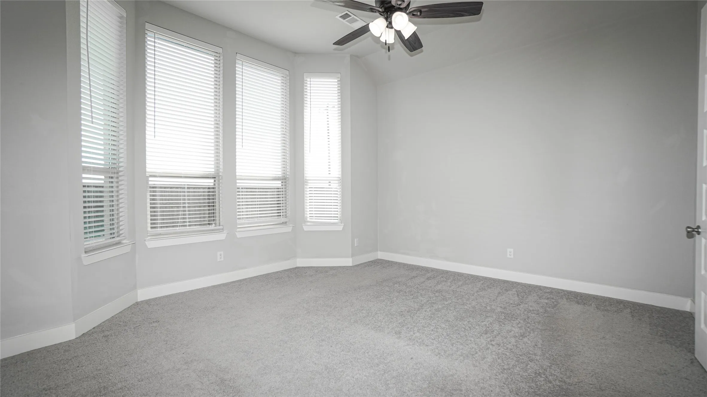 Single Family Residence For Rent in Rockwall County , 2251 Brookside Drive, Royse City, Texas 75189, 4 Bedroom, 3 Bathroom, 2 Garage spaces, 2,059 Sqft, built in 2020, mls#21336341, Real Estate Agent in Royse City, Homes For Rent in Rockwall county, Homes For Rent in Royse City, Realtor in Royse City Texas, Real Estate Brokerage Independent Realty Texas, Luminita Cordes Realtor