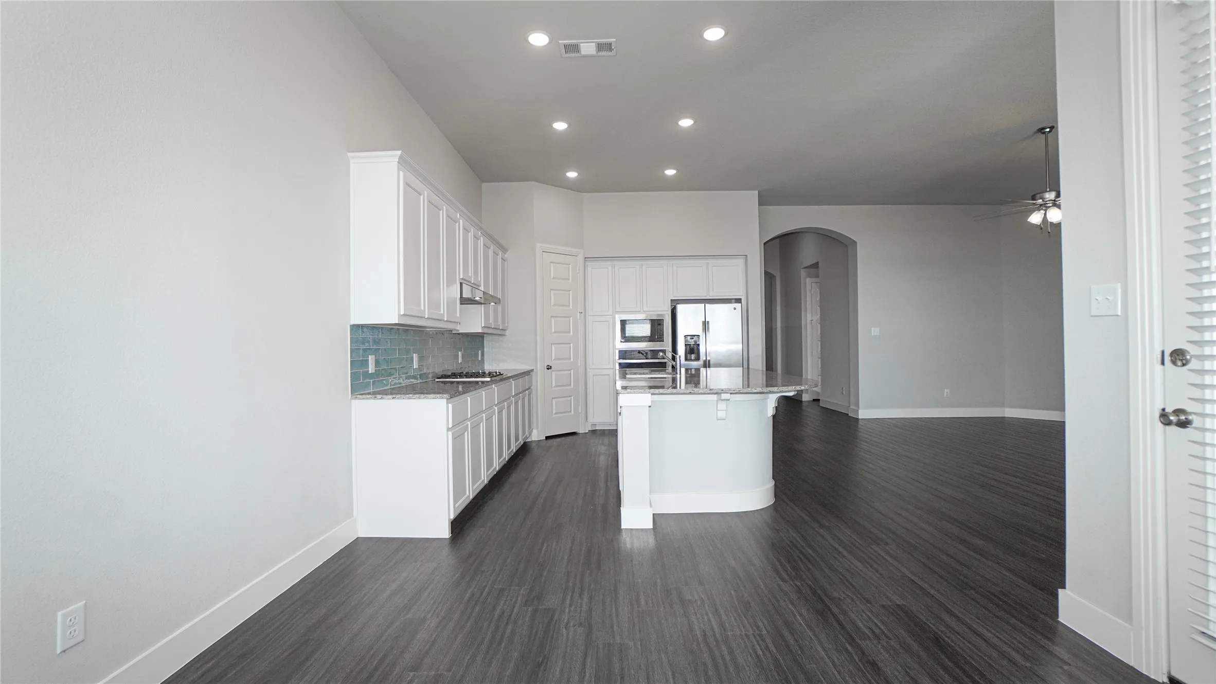 Single Family Residence For Rent in Rockwall County , 2251 Brookside Drive, Royse City, Texas 75189, 4 Bedroom, 3 Bathroom, 2 Garage spaces, 2,059 Sqft, built in 2020, mls#21336341, Real Estate Agent in Royse City, Homes For Rent in Rockwall county, Homes For Rent in Royse City, Realtor in Royse City Texas, Real Estate Brokerage Independent Realty Texas, Luminita Cordes Realtor