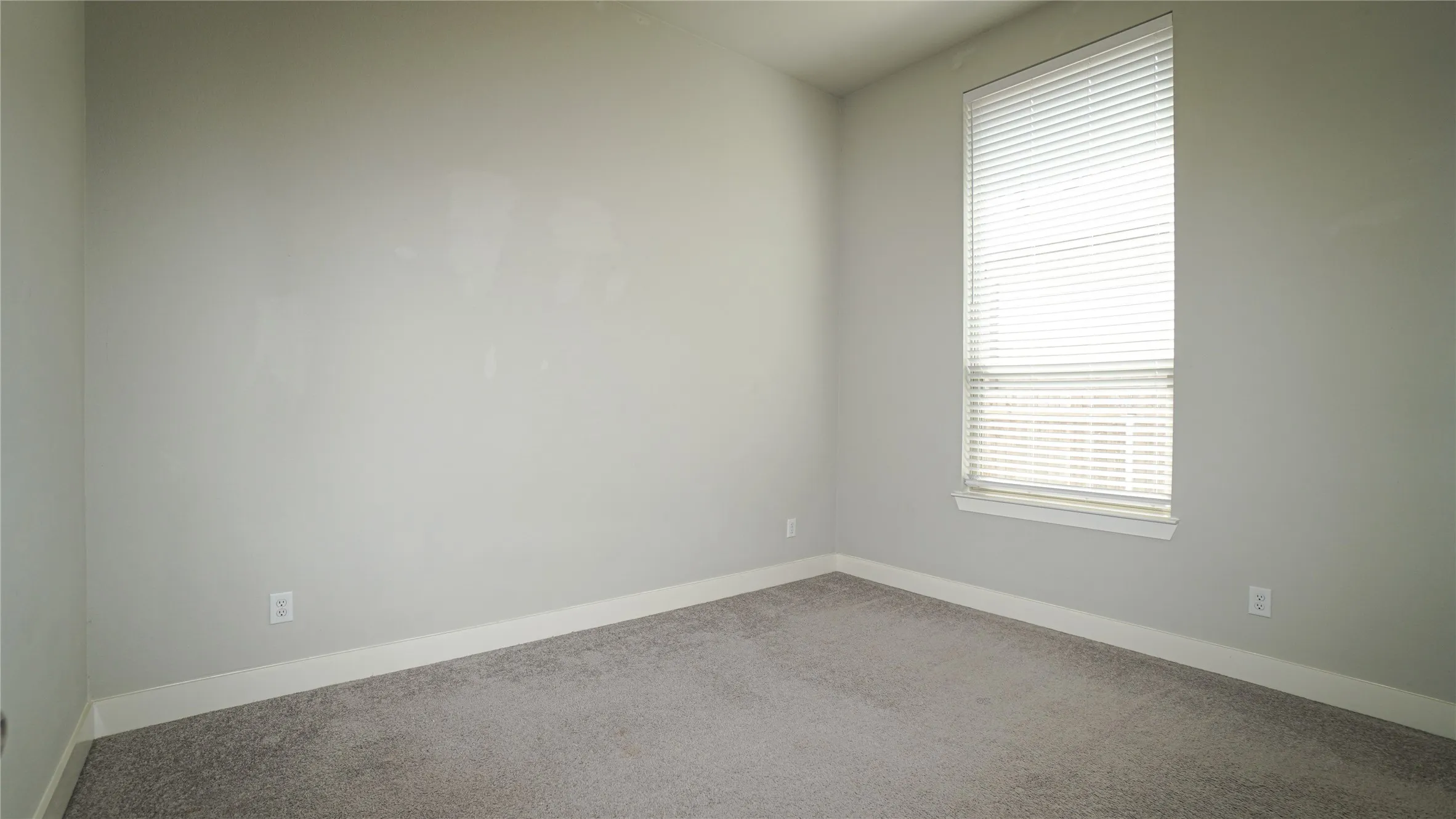 Single Family Residence For Rent in Rockwall County , 2251 Brookside Drive, Royse City, Texas 75189, 4 Bedroom, 3 Bathroom, 2 Garage spaces, 2,059 Sqft, built in 2020, mls#21336341, Real Estate Agent in Royse City, Homes For Rent in Rockwall county, Homes For Rent in Royse City, Realtor in Royse City Texas, Real Estate Brokerage Independent Realty Texas, Luminita Cordes Realtor