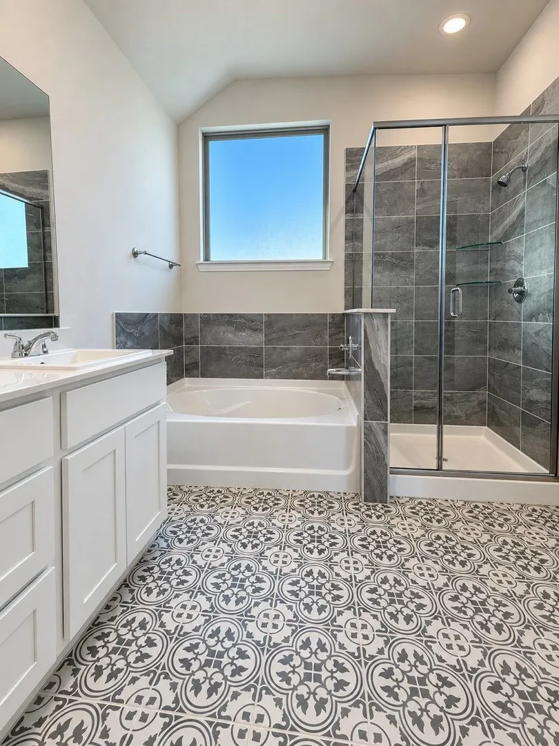 2001 Lone Oak - primary bathroom 2