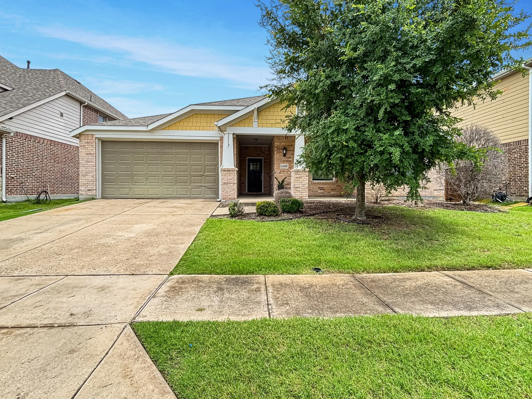 Single Family Residence For Rent in Collin County , 4408 Dashland Drive, Celina, Texas 75009, 4 Bedroom, 2 Bathroom, 2 Garage spaces, 2,715 Sqft, built in 2015, mls#21337608, Real Estate Agent in Celina, Homes For Rent in Collin county, Homes For Rent in Celina, Realtor in Celina Texas, Real Estate Brokerage Independent Realty Texas, Luminita Cordes Realtor