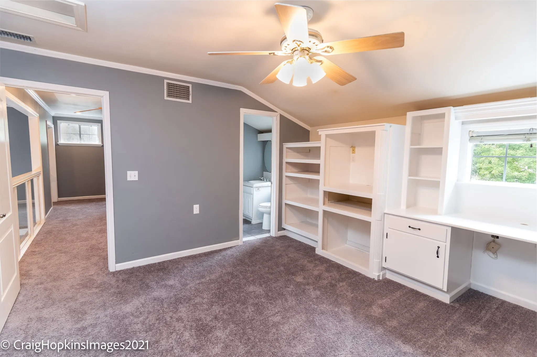 Single Family Residence For Sale in Smith County , 12152 Spur 364, Tyler, Texas 75709, 5 Bedroom, 4 Bathroom, 4 Garage spaces, 3,360 Sqft, built in 1994, mls#21337507, Real Estate Agent in Tyler, Homes For Sale in Smith county, Homes For Sale in Tyler, Realtor in Tyler Texas, Real Estate Brokerage Independent Realty Texas, Luminita Cordes Realtor