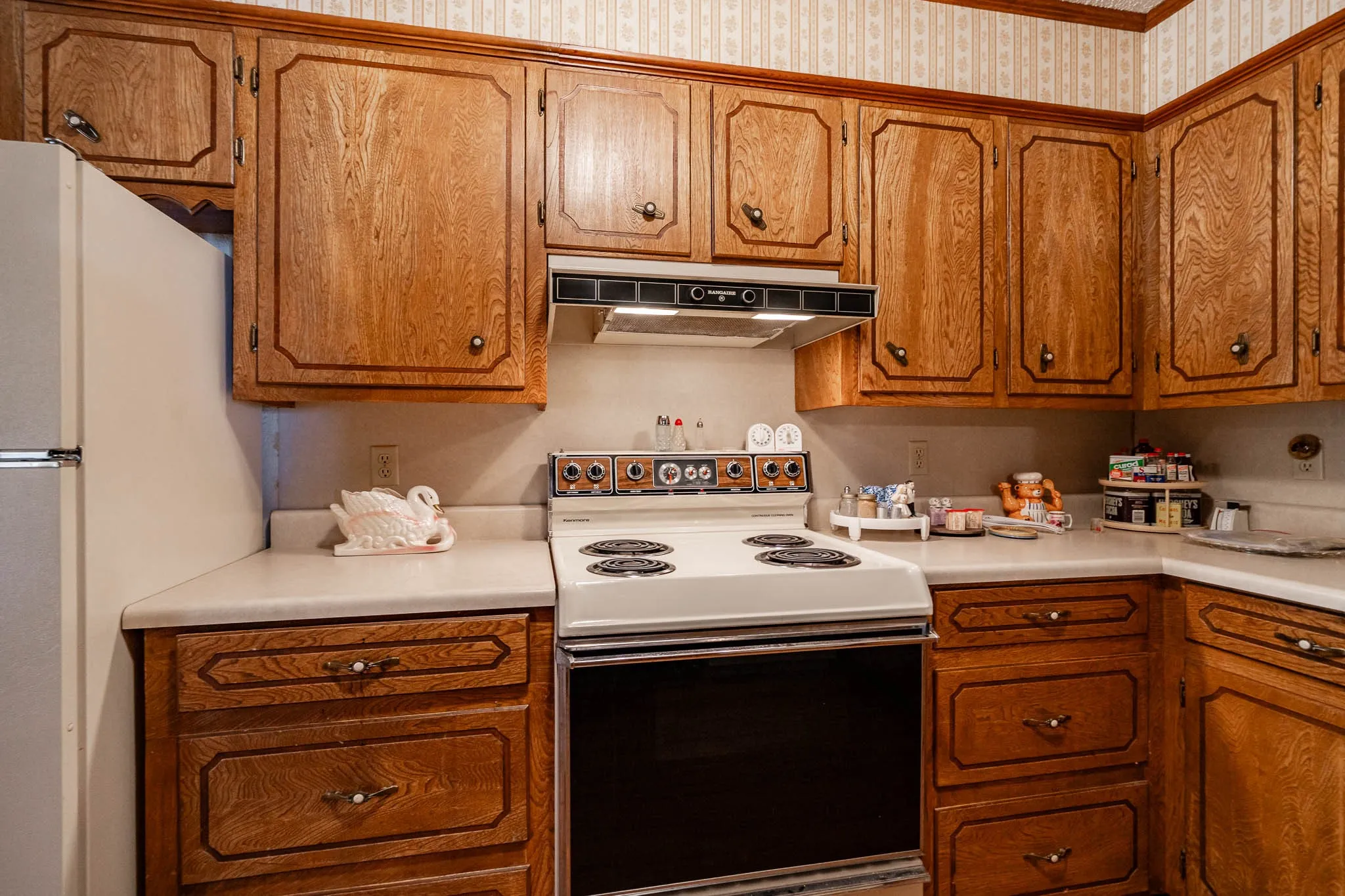 Single Family Residence For Sale in Jones County , 2100 Avenue Q, Anson, Texas 79501, 3 Bedroom, 2 Bathroom, 2 Garage spaces, 1,850 Sqft, built in 1983, mls#21337653, Real Estate Agent in Anson, Homes For Sale in Jones county, Homes For Sale in Anson, Realtor in Anson Texas, Real Estate Brokerage Independent Realty Texas, Luminita Cordes Realtor