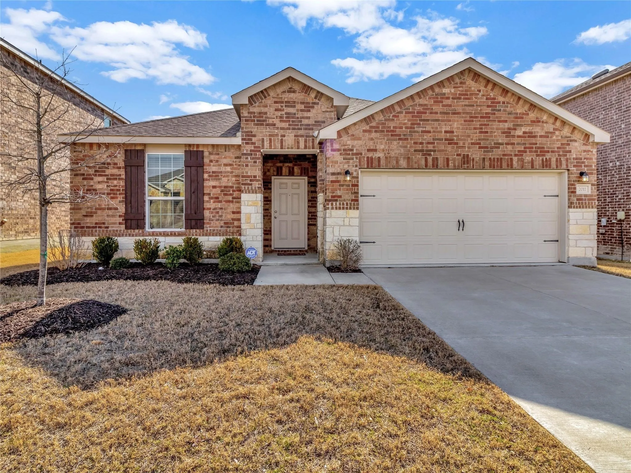 Single Family Residence For Rent in Kaufman County , 2011 Avondown Road, Forney, Texas 75126, 3 Bedroom, 2 Bathroom, 2 Garage spaces, 2,146 Sqft, built in 2018, mls#21337660, Real Estate Agent in Forney, Homes For Rent in Kaufman county, Homes For Rent in Forney, Realtor in Forney Texas, Real Estate Brokerage Independent Realty Texas, Luminita Cordes Realtor