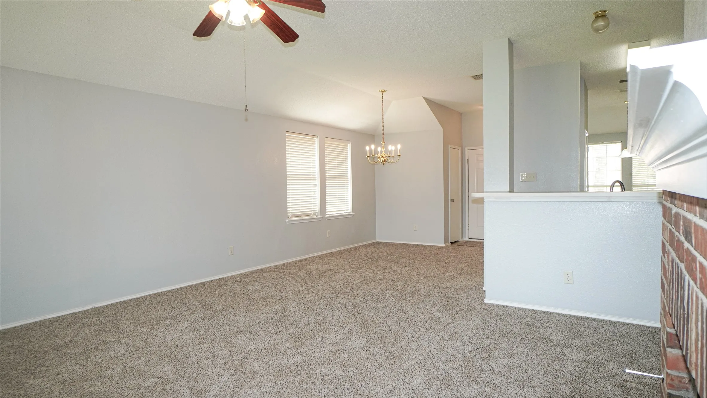 Single Family Residence For Rent in Kaufman County , 106 Starlight Drive, Forney, Texas 75126, 3 Bedroom, 2 Bathroom, 2 Garage spaces, 1,654 Sqft, built in 2003, Price $1,995, mls#21334625, Real Estate Agent in Forney, Homes For Rent in Kaufman county, Homes For Rent in Forney, Realtor in Forney Texas, Real Estate Brokerage Independent Realty Texas, Luminita Cordes Realtor