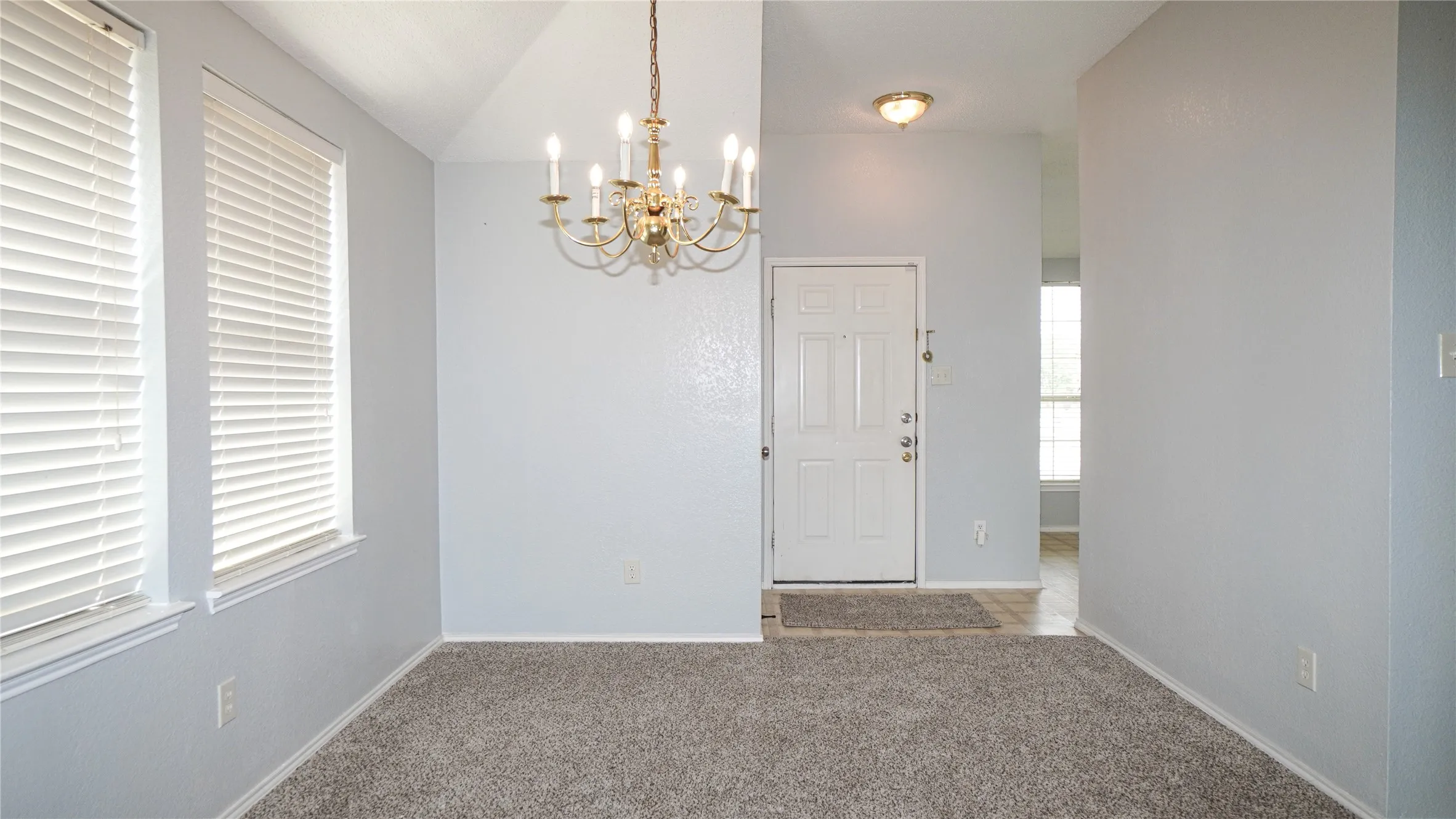 Single Family Residence For Rent in Kaufman County , 106 Starlight Drive, Forney, Texas 75126, 3 Bedroom, 2 Bathroom, 2 Garage spaces, 1,654 Sqft, built in 2003, Price $1,995, mls#21334625, Real Estate Agent in Forney, Homes For Rent in Kaufman county, Homes For Rent in Forney, Realtor in Forney Texas, Real Estate Brokerage Independent Realty Texas, Luminita Cordes Realtor
