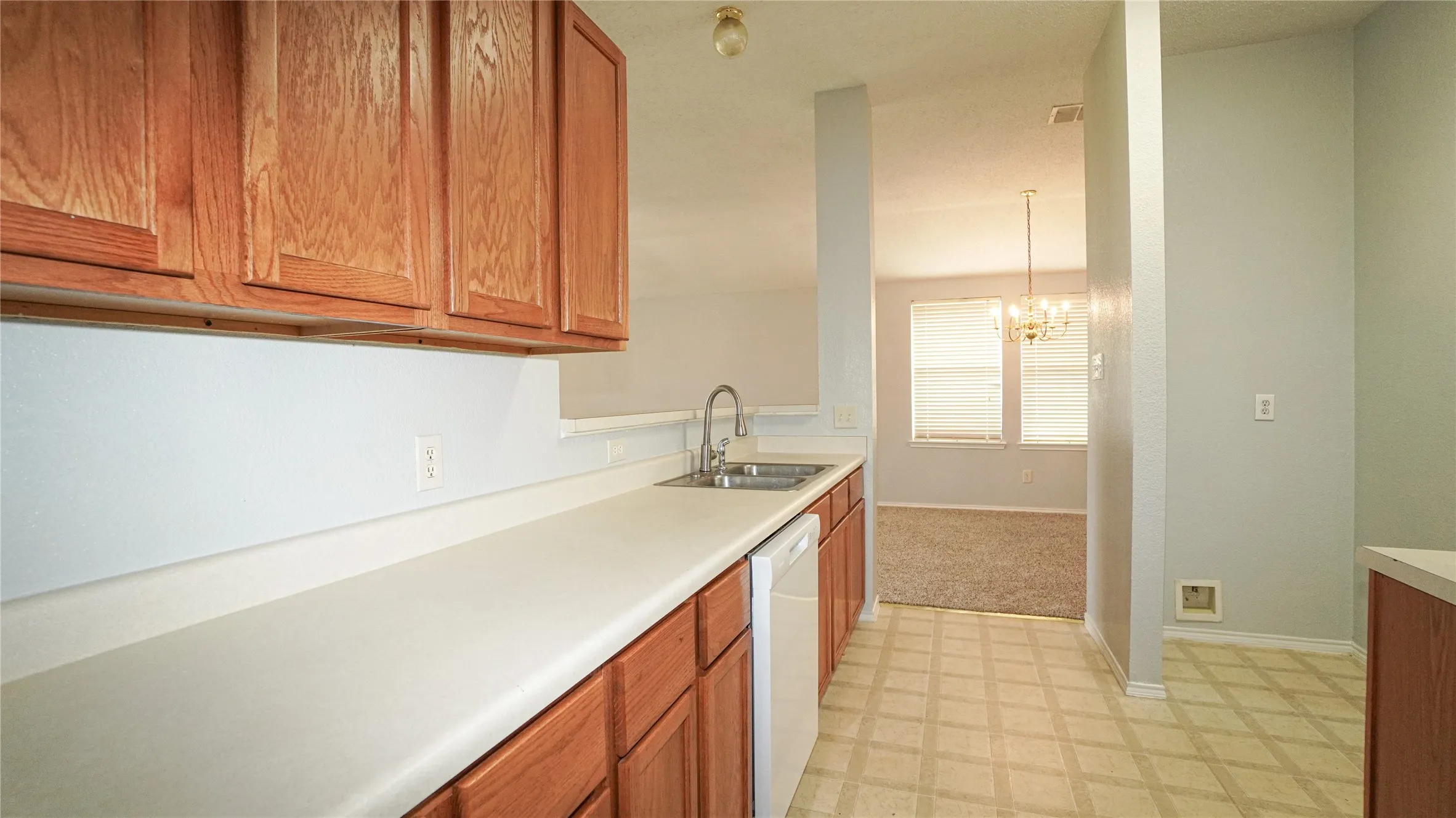 Single Family Residence For Rent in Kaufman County , 106 Starlight Drive, Forney, Texas 75126, 3 Bedroom, 2 Bathroom, 2 Garage spaces, 1,654 Sqft, built in 2003, Price $1,995, mls#21334625, Real Estate Agent in Forney, Homes For Rent in Kaufman county, Homes For Rent in Forney, Realtor in Forney Texas, Real Estate Brokerage Independent Realty Texas, Luminita Cordes Realtor