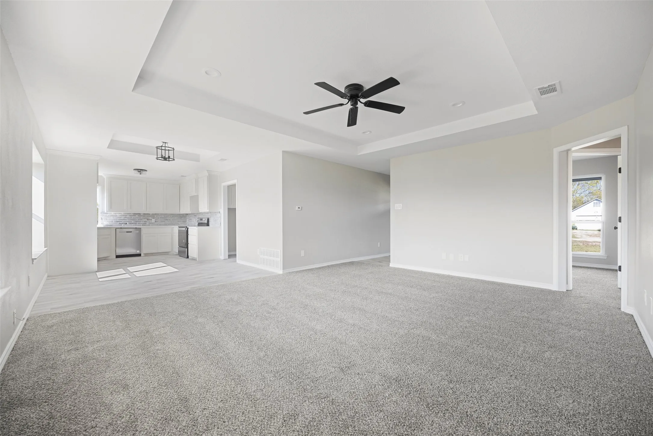 Single Family Residence For Sale in Hunt County , 2538 County Road 3127, Greenville, Texas 75402, 3 Bedrooms, 2 Bathrooms, 2 Garage spaces, 1,360 Sqft, built in 2005, Price $320,000, mls#21337585, Real Estate Agent in Greenville, Homes For Sale in Hunt county, Homes For Sale in Greenville, Realtor in Greenville Texas, Real Estate Brokerage Independent Realty Texas, Luminita Cordes Realtor