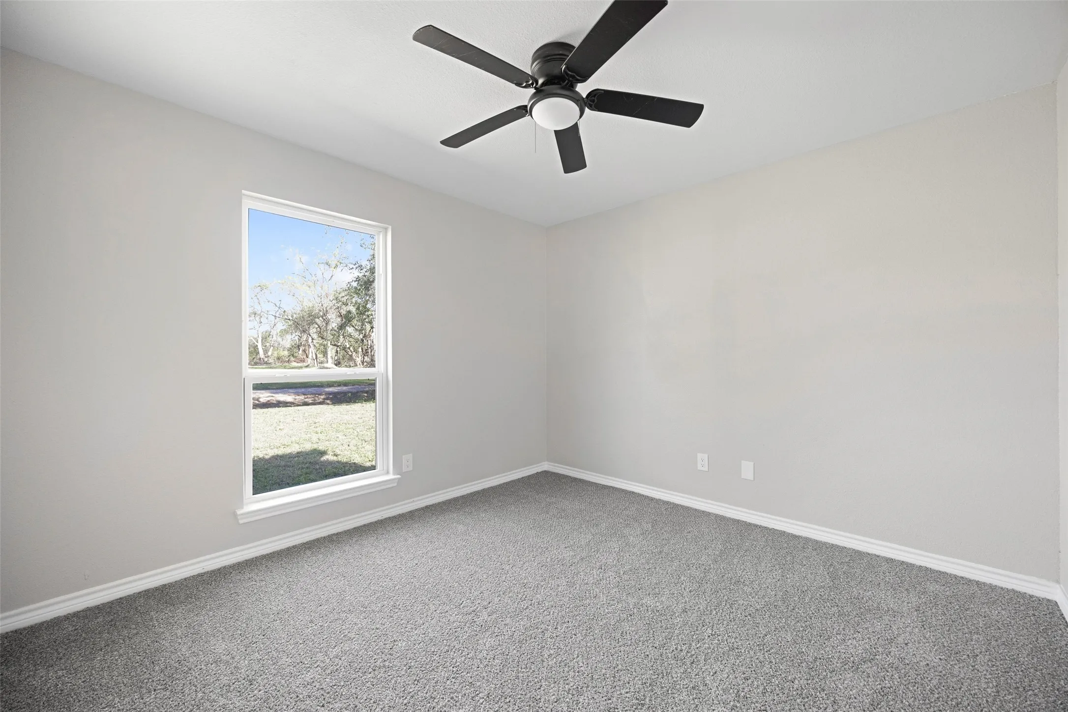 Single Family Residence For Sale in Hunt County , 2538 County Road 3127, Greenville, Texas 75402, 3 Bedrooms, 2 Bathrooms, 2 Garage spaces, 1,360 Sqft, built in 2005, Price $320,000, mls#21337585, Real Estate Agent in Greenville, Homes For Sale in Hunt county, Homes For Sale in Greenville, Realtor in Greenville Texas, Real Estate Brokerage Independent Realty Texas, Luminita Cordes Realtor