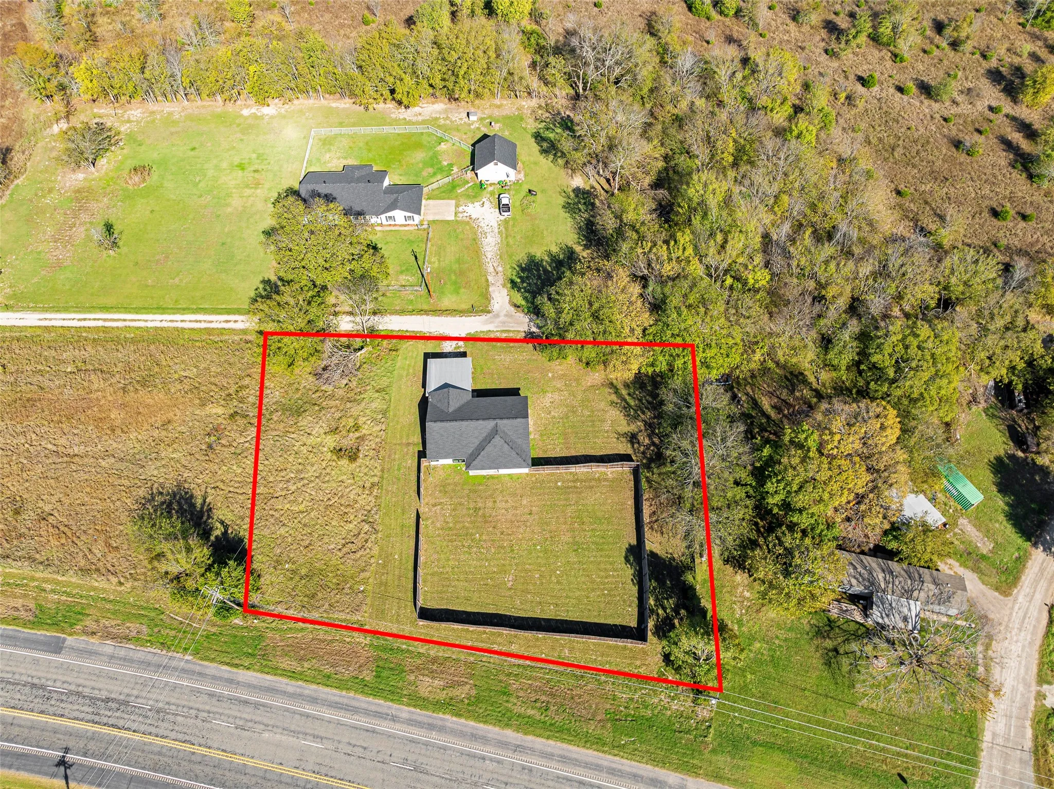 Single Family Residence For Sale in Hunt County , 2538 County Road 3127, Greenville, Texas 75402, 3 Bedrooms, 2 Bathrooms, 2 Garage spaces, 1,360 Sqft, built in 2005, Price $320,000, mls#21337585, Real Estate Agent in Greenville, Homes For Sale in Hunt county, Homes For Sale in Greenville, Realtor in Greenville Texas, Real Estate Brokerage Independent Realty Texas, Luminita Cordes Realtor