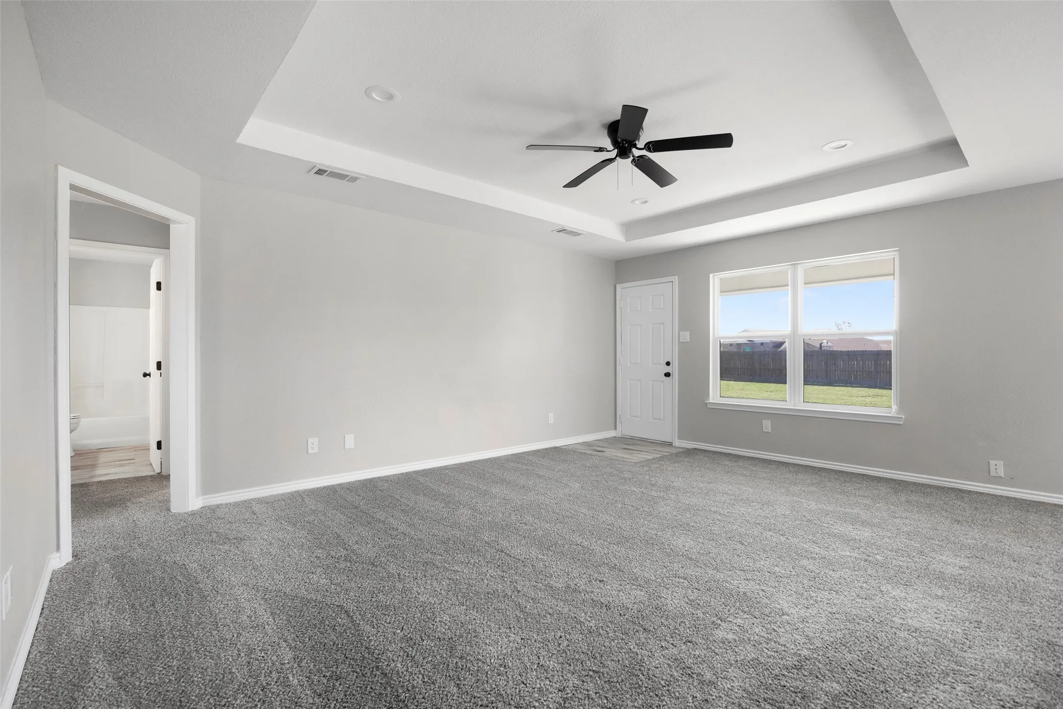 Single Family Residence For Sale in Hunt County , 2538 County Road 3127, Greenville, Texas 75402, 3 Bedrooms, 2 Bathrooms, 2 Garage spaces, 1,360 Sqft, built in 2005, Price $320,000, mls#21337585, Real Estate Agent in Greenville, Homes For Sale in Hunt county, Homes For Sale in Greenville, Realtor in Greenville Texas, Real Estate Brokerage Independent Realty Texas, Luminita Cordes Realtor