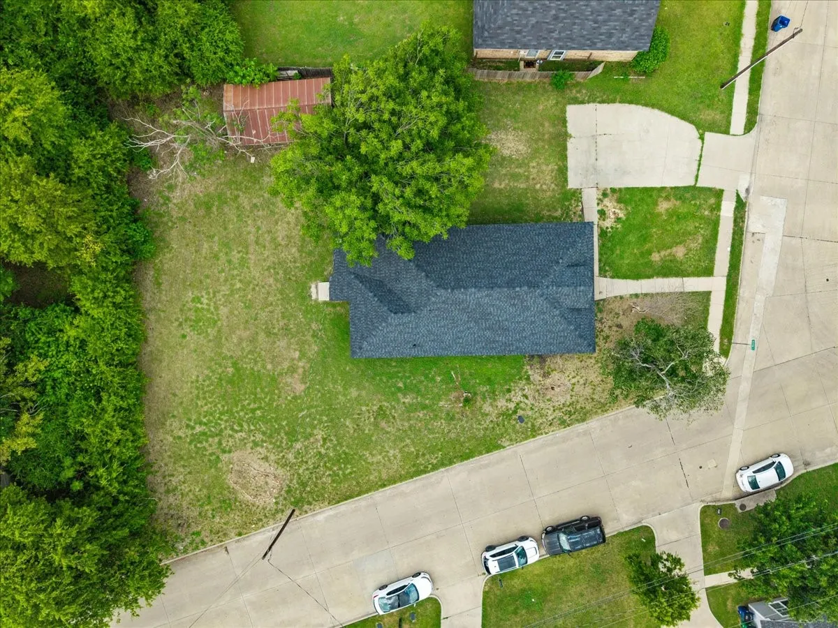 Single Family Residence For Sale in Ellis County , 244 Dunlap Street, Waxahachie, Texas 75165, 3 Bedroom, 2 Bathroom, Garage spaces, 1,530 Sqft, built in 1940, Price $235,000, mls#21337652, Real Estate Agent in Waxahachie, Homes For Sale in Ellis county, Homes For Sale in Waxahachie, Realtor in Waxahachie Texas, Real Estate Brokerage Independent Realty Texas, Luminita Cordes Realtor