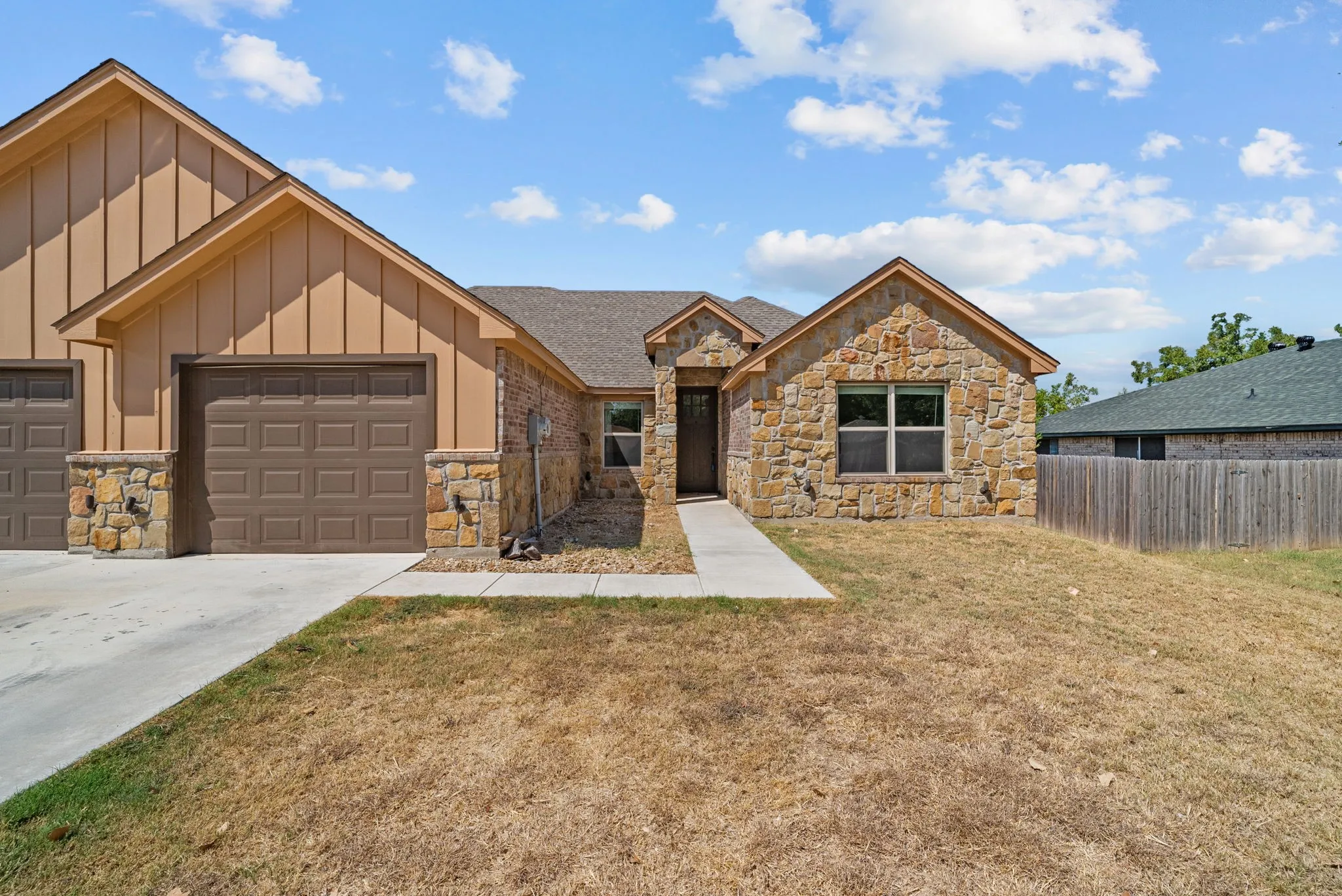 Duplex For Rent in Parker County , 220 St Charles Drive A, Springtown, Texas 76082, 3 Bedroom, 2 Bathroom, 1 Garage spaces, 1,398 Sqft, built in 2022, mls#21328667, Real Estate Agent in Springtown, Homes For Rent in Parker county, Homes For Rent in Springtown, Realtor in Springtown Texas, Real Estate Brokerage Independent Realty Texas, Luminita Cordes Realtor