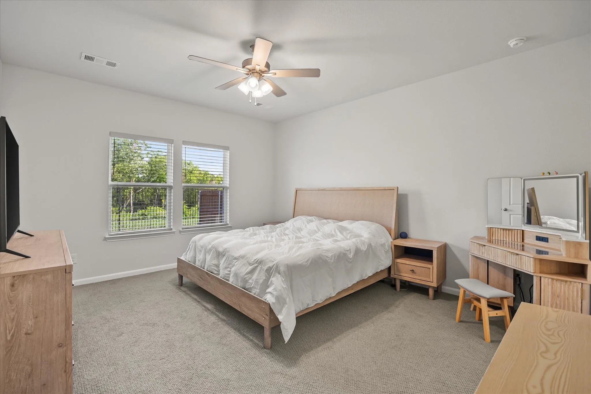 Single Family Residence For Sale in Kaufman County , 2121 Milligan Street, Forney, Texas 75126, 4 Bedroom, 3 Bathroom, 2 Garage spaces, 2,586 Sqft, built in 2023, mls#21337040, Real Estate Agent in Forney, Homes For Sale in Kaufman county, Homes For Sale in Forney, Realtor in Forney Texas, Real Estate Brokerage Independent Realty Texas, Luminita Cordes Realtor