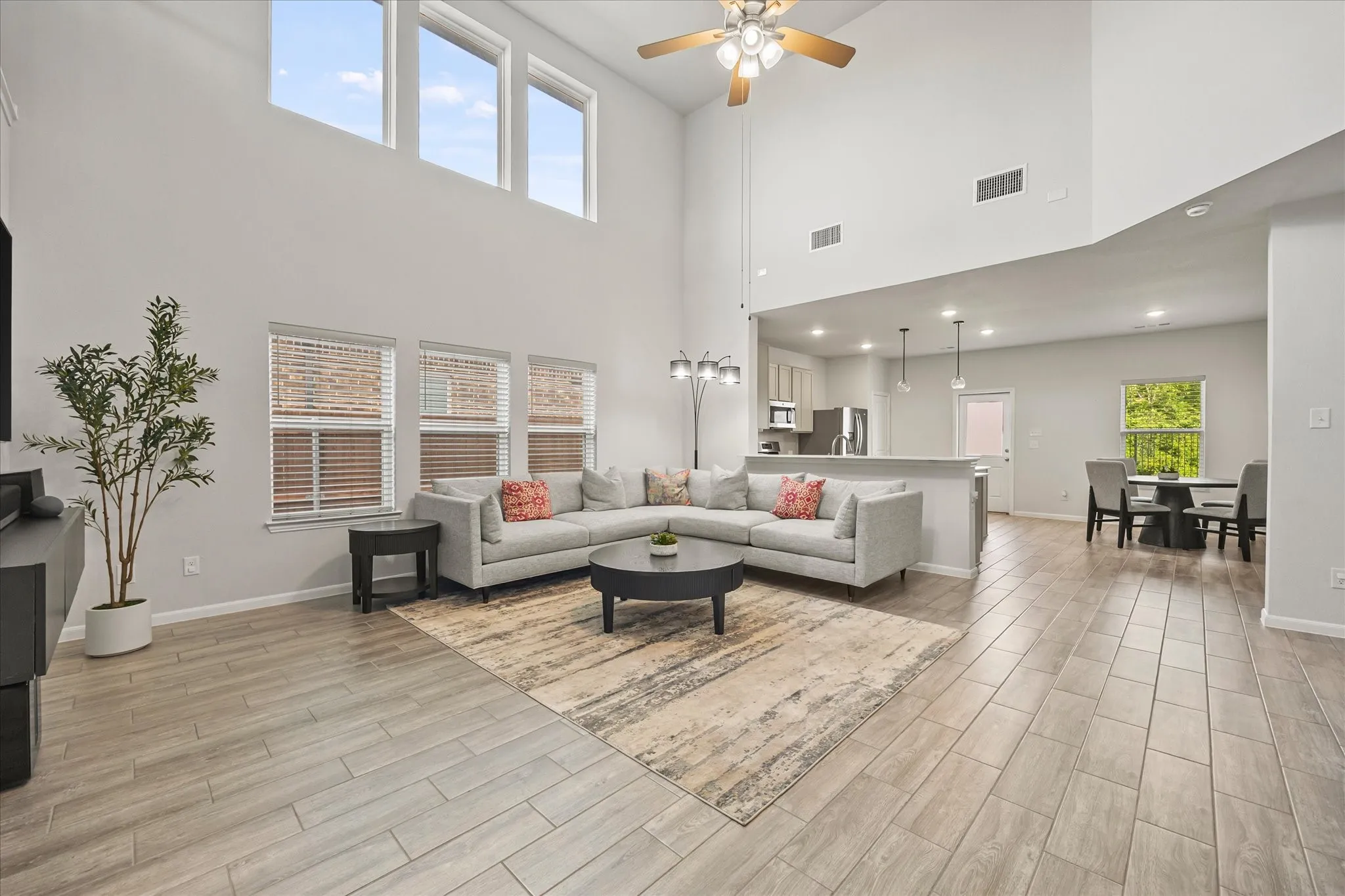 Single Family Residence For Sale in Kaufman County , 2121 Milligan Street, Forney, Texas 75126, 4 Bedroom, 3 Bathroom, 2 Garage spaces, 2,586 Sqft, built in 2023, mls#21337040, Real Estate Agent in Forney, Homes For Sale in Kaufman county, Homes For Sale in Forney, Realtor in Forney Texas, Real Estate Brokerage Independent Realty Texas, Luminita Cordes Realtor