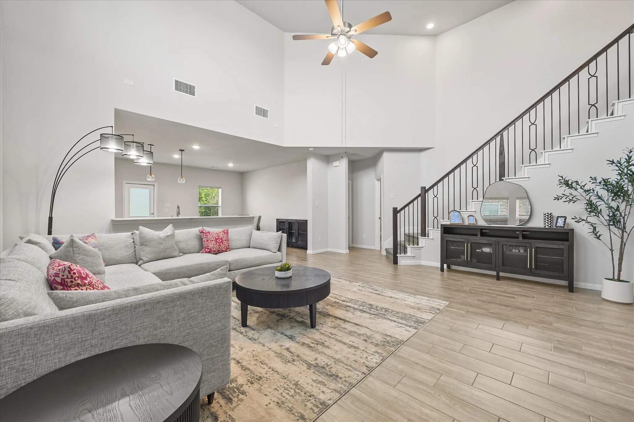 Single Family Residence For Sale in Kaufman County , 2121 Milligan Street, Forney, Texas 75126, 4 Bedroom, 3 Bathroom, 2 Garage spaces, 2,586 Sqft, built in 2023, mls#21337040, Real Estate Agent in Forney, Homes For Sale in Kaufman county, Homes For Sale in Forney, Realtor in Forney Texas, Real Estate Brokerage Independent Realty Texas, Luminita Cordes Realtor