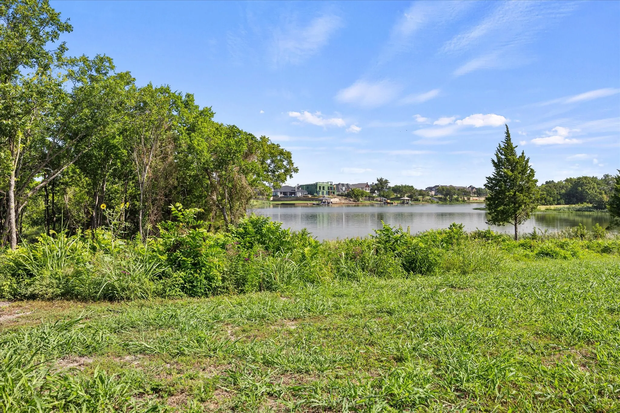 View of the lake. Does not have access.