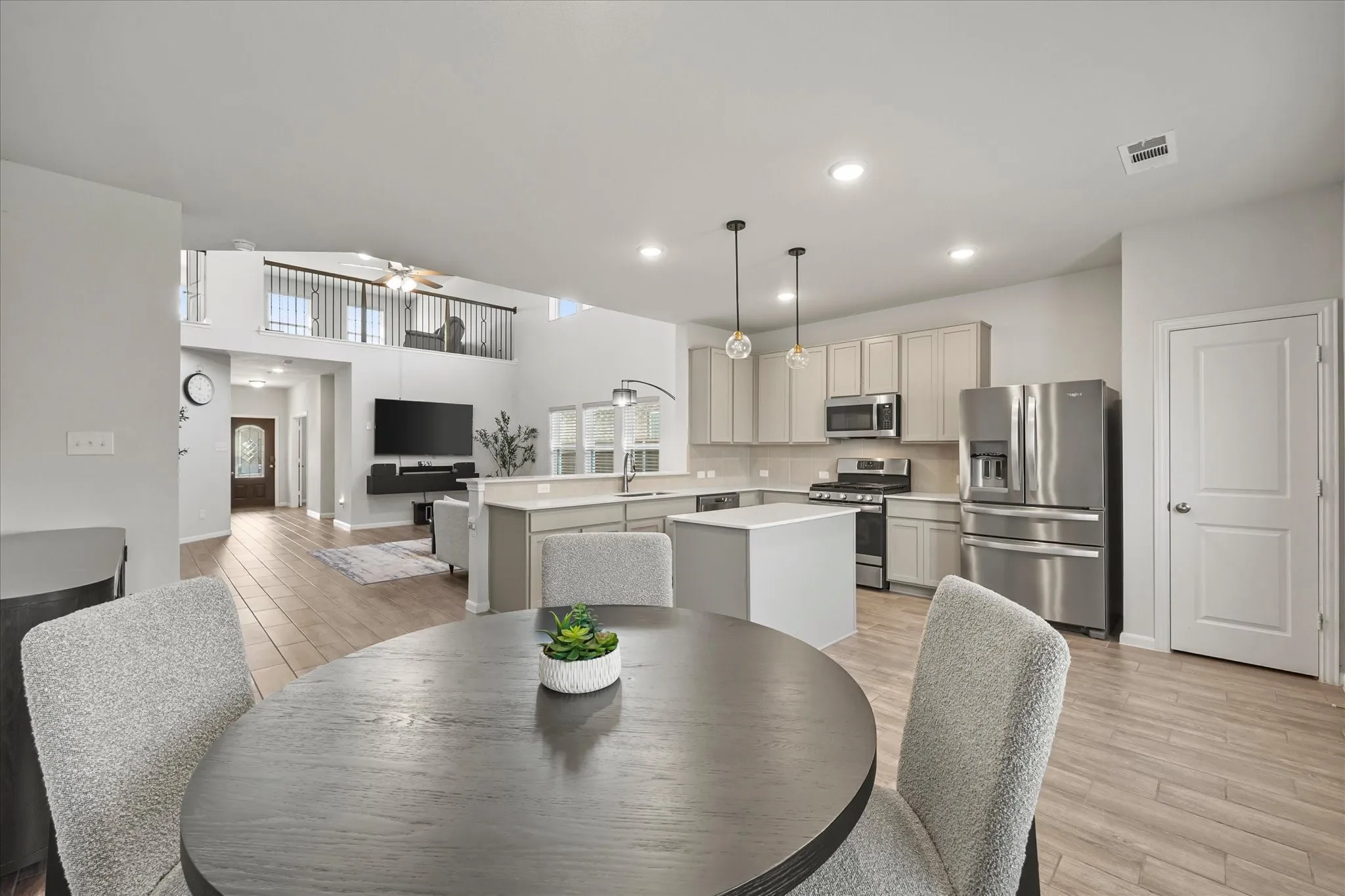 Single Family Residence For Sale in Kaufman County , 2121 Milligan Street, Forney, Texas 75126, 4 Bedroom, 3 Bathroom, 2 Garage spaces, 2,586 Sqft, built in 2023, mls#21337040, Real Estate Agent in Forney, Homes For Sale in Kaufman county, Homes For Sale in Forney, Realtor in Forney Texas, Real Estate Brokerage Independent Realty Texas, Luminita Cordes Realtor