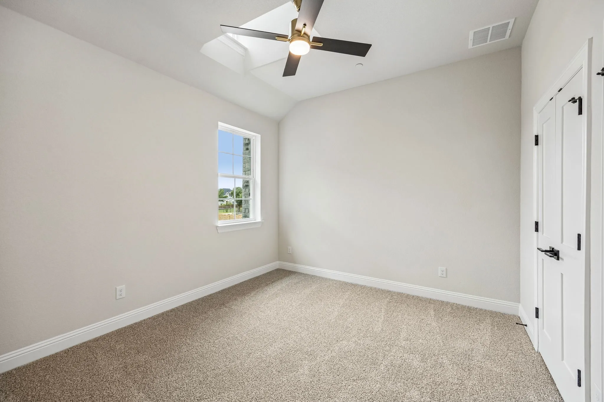 Single Family Residence For Sale in Tarrant County , 7606 Lanier Lane, Grand Prairie, Texas 75054, 3 Bedroom, 3 Bathroom, 2 Garage spaces, 3,290 Sqft, built in 2026, mls#21337697, Real Estate Agent in Grand Prairie, Homes For Sale in Tarrant county, Homes For Sale in Grand Prairie, Realtor in Grand Prairie Texas, Real Estate Brokerage Independent Realty Texas, Luminita Cordes Realtor