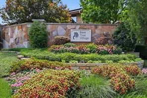 Entrance to Bent Tree Village