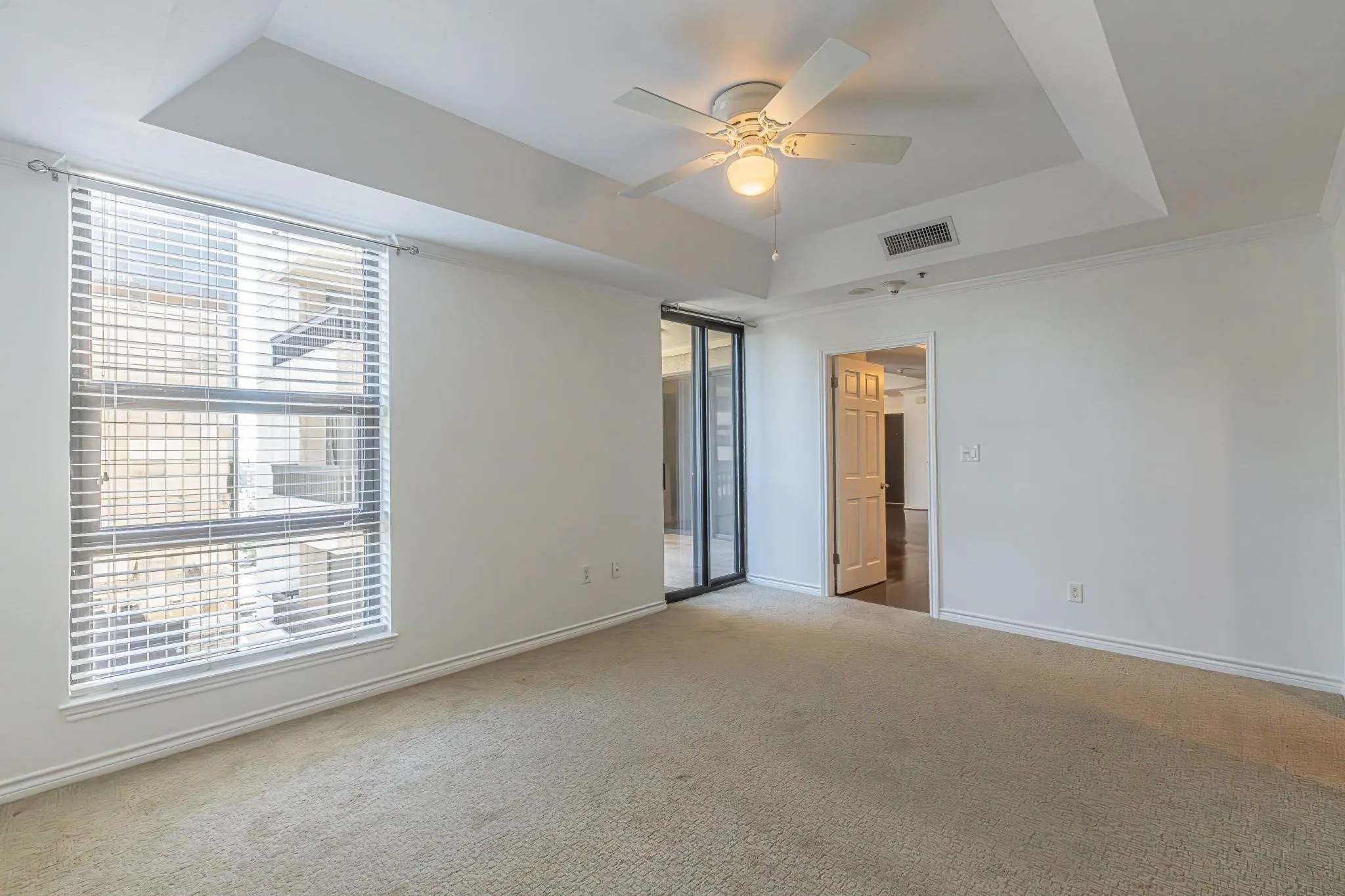 Condominium For Rent in Dallas County , 5909 Luther Lane 1502, Dallas, Texas 75225, 2 Bedrooms, 2 Bathrooms, 2 Garage spaces, 1,361 Sqft, built in 1983, Price $3,500, mls#21337708, Real Estate Agent in Dallas, Homes For Rent in Dallas county, Homes For Rent in Dallas, Realtor in Dallas Texas, Real Estate Brokerage Independent Realty Texas, Luminita Cordes Realtor