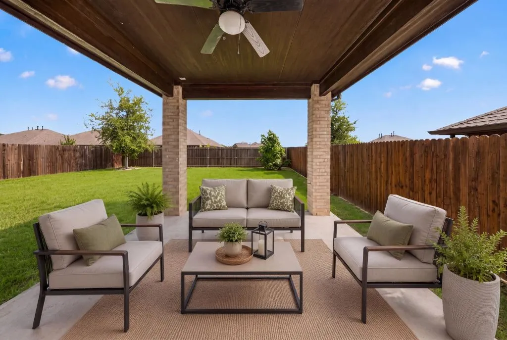 Single Family Residence For Sale in Collin County , 1012 Granger Drive, Mc Kinney, Texas 75071, 5 Bedroom, 4 Bathroom, 2 Garage spaces, 3,305 Sqft, built in 2020, mls#21337394, Real Estate Agent in Mc Kinney, Homes For Sale in Collin county, Homes For Sale in Mc Kinney, Realtor in Mc Kinney Texas, Real Estate Brokerage Independent Realty Texas, Luminita Cordes Realtor