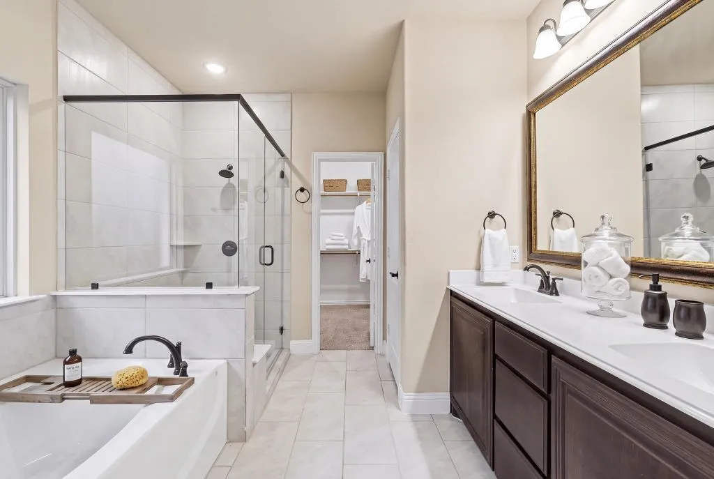Single Family Residence For Sale in Collin County , 1012 Granger Drive, Mc Kinney, Texas 75071, 5 Bedroom, 4 Bathroom, 2 Garage spaces, 3,305 Sqft, built in 2020, mls#21337394, Real Estate Agent in Mc Kinney, Homes For Sale in Collin county, Homes For Sale in Mc Kinney, Realtor in Mc Kinney Texas, Real Estate Brokerage Independent Realty Texas, Luminita Cordes Realtor
