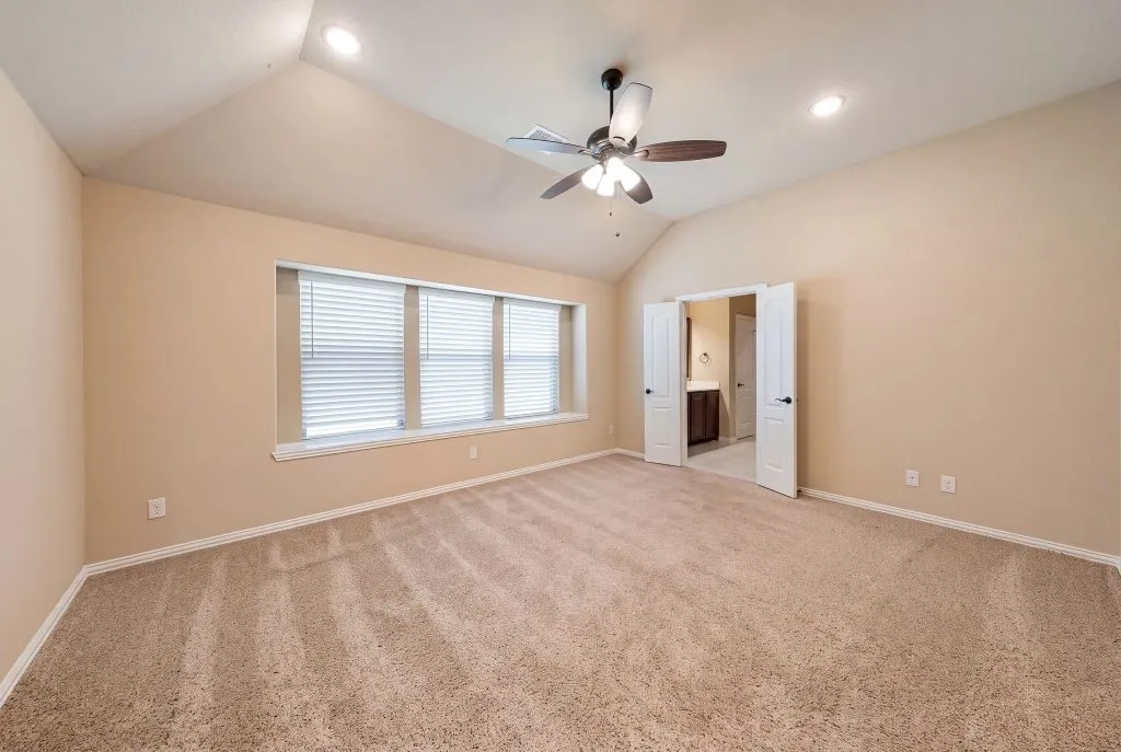 Single Family Residence For Sale in Collin County , 1012 Granger Drive, Mc Kinney, Texas 75071, 5 Bedroom, 4 Bathroom, 2 Garage spaces, 3,305 Sqft, built in 2020, mls#21337394, Real Estate Agent in Mc Kinney, Homes For Sale in Collin county, Homes For Sale in Mc Kinney, Realtor in Mc Kinney Texas, Real Estate Brokerage Independent Realty Texas, Luminita Cordes Realtor