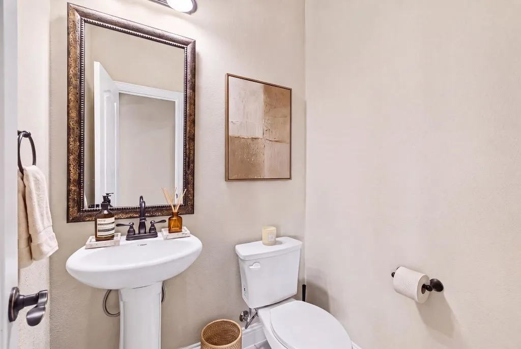 Single Family Residence For Sale in Collin County , 1012 Granger Drive, Mc Kinney, Texas 75071, 5 Bedroom, 4 Bathroom, 2 Garage spaces, 3,305 Sqft, built in 2020, mls#21337394, Real Estate Agent in Mc Kinney, Homes For Sale in Collin county, Homes For Sale in Mc Kinney, Realtor in Mc Kinney Texas, Real Estate Brokerage Independent Realty Texas, Luminita Cordes Realtor