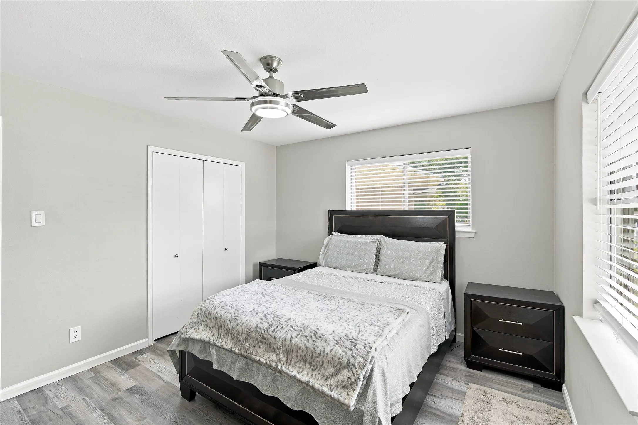 Single Family Residence For Sale in Dallas County , 222 Rockaway Drive, Duncanville, Texas 75116, 3 Bedroom, 2 Bathroom, 2 Garage spaces, 1,362 Sqft, built in 1965, mls#21337721, Real Estate Agent in Duncanville, Homes For Sale in Dallas county, Homes For Sale in Duncanville, Realtor in Duncanville Texas, Real Estate Brokerage Independent Realty Texas, Luminita Cordes Realtor