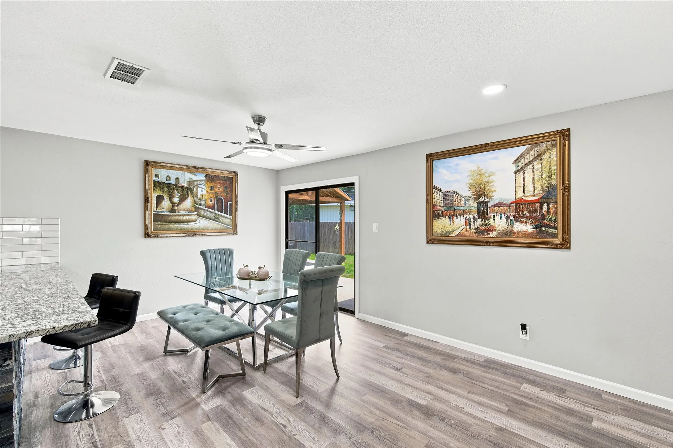 Single Family Residence For Sale in Dallas County , 222 Rockaway Drive, Duncanville, Texas 75116, 3 Bedroom, 2 Bathroom, 2 Garage spaces, 1,362 Sqft, built in 1965, mls#21337721, Real Estate Agent in Duncanville, Homes For Sale in Dallas county, Homes For Sale in Duncanville, Realtor in Duncanville Texas, Real Estate Brokerage Independent Realty Texas, Luminita Cordes Realtor
