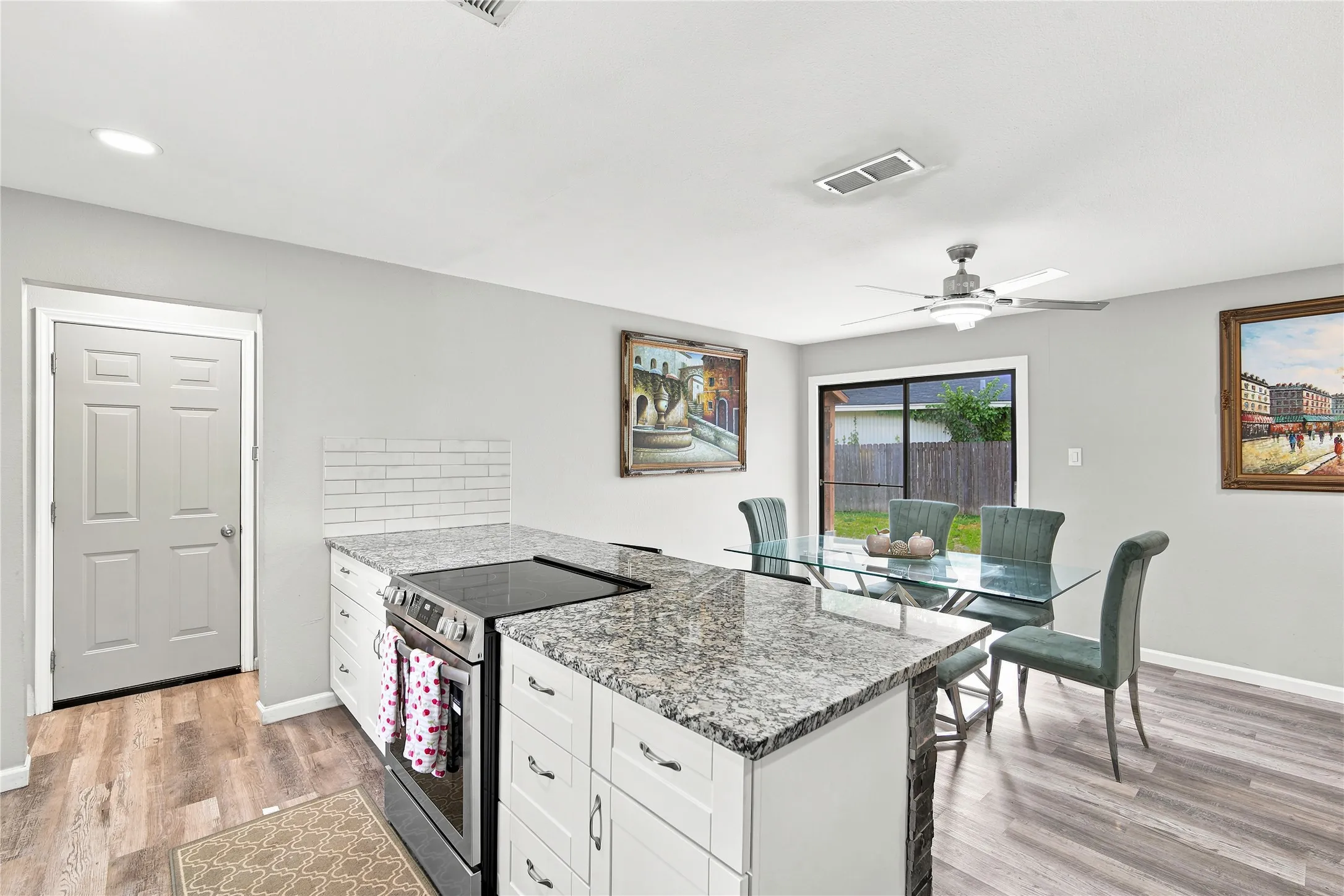 Single Family Residence For Sale in Dallas County , 222 Rockaway Drive, Duncanville, Texas 75116, 3 Bedroom, 2 Bathroom, 2 Garage spaces, 1,362 Sqft, built in 1965, mls#21337721, Real Estate Agent in Duncanville, Homes For Sale in Dallas county, Homes For Sale in Duncanville, Realtor in Duncanville Texas, Real Estate Brokerage Independent Realty Texas, Luminita Cordes Realtor