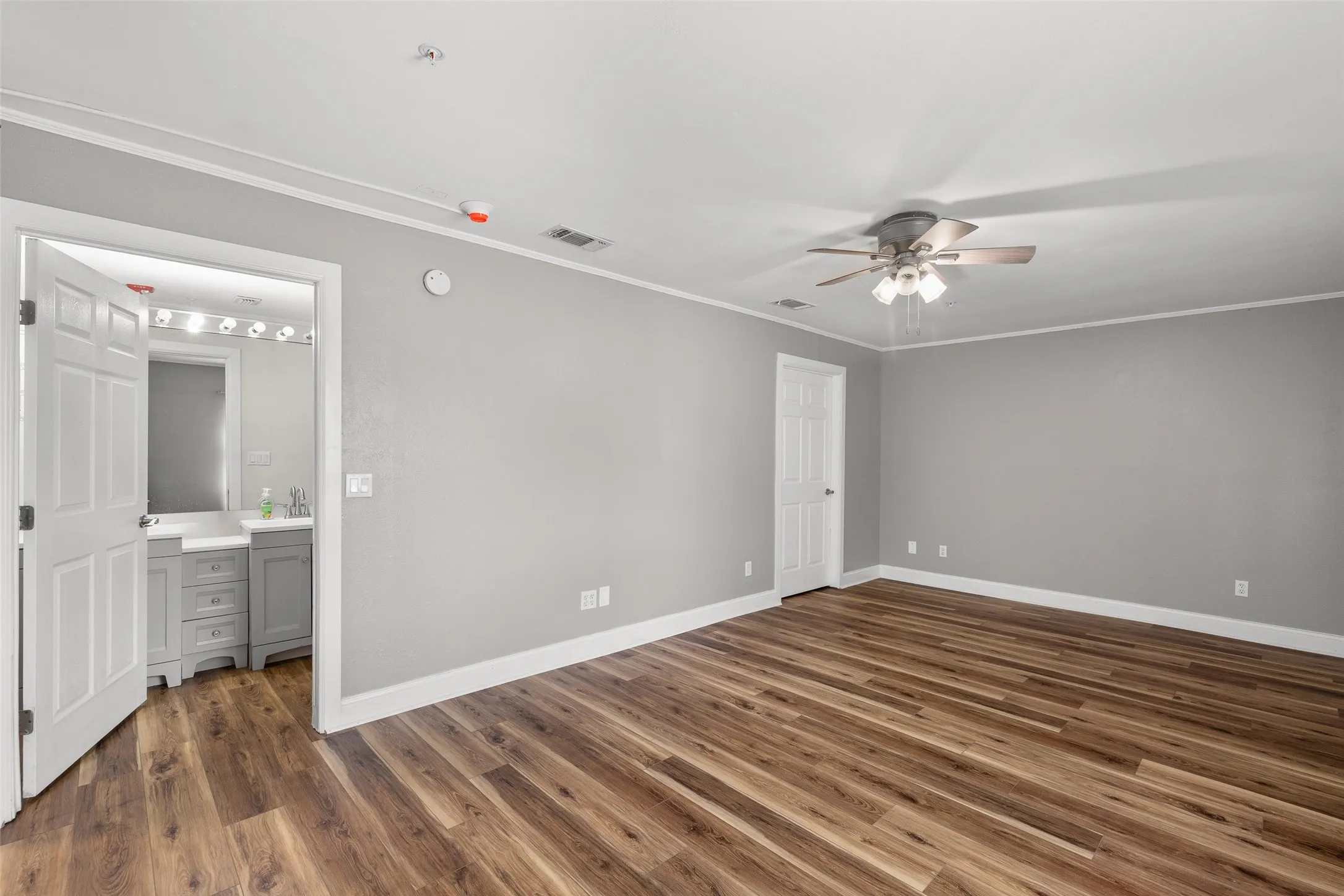 Business For Sale in Young County , 1331 Cherry Street, Graham, Texas 76450, 0, 0, Garage spaces, 0 Sqft, built in 1950, mls#21337696, Real Estate Agent in Graham, Homes For Sale in Young county, Homes For Sale in Graham, Realtor in Graham Texas, Real Estate Brokerage Independent Realty Texas, Luminita Cordes Realtor