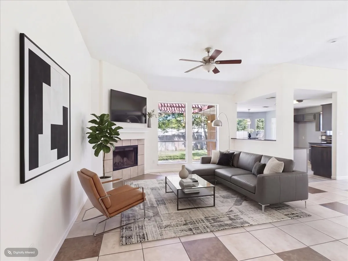 Single Family Residence For Sale in Dallas County , 1104 Brandy Station Road, Grand Prairie, Texas 75052, 4 Bedroom, 2 Bathroom, 2 Garage spaces, 1,819 Sqft, built in 1998, mls#21329778, Real Estate Agent in Grand Prairie, Homes For Sale in Dallas county, Homes For Sale in Grand Prairie, Realtor in Grand Prairie Texas, Real Estate Brokerage Independent Realty Texas, Luminita Cordes Realtor