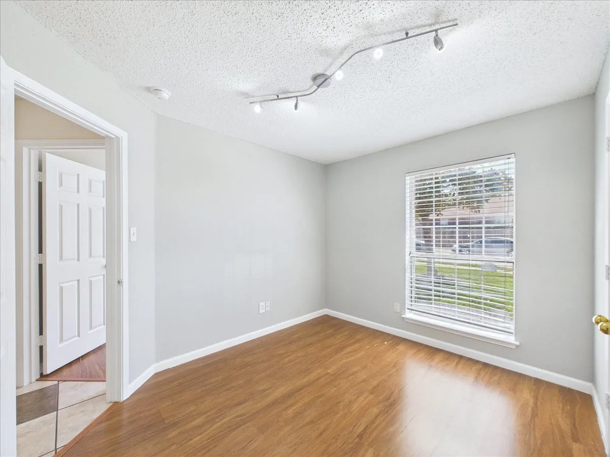 Single Family Residence For Sale in Dallas County , 1104 Brandy Station Road, Grand Prairie, Texas 75052, 4 Bedroom, 2 Bathroom, 2 Garage spaces, 1,819 Sqft, built in 1998, mls#21329778, Real Estate Agent in Grand Prairie, Homes For Sale in Dallas county, Homes For Sale in Grand Prairie, Realtor in Grand Prairie Texas, Real Estate Brokerage Independent Realty Texas, Luminita Cordes Realtor