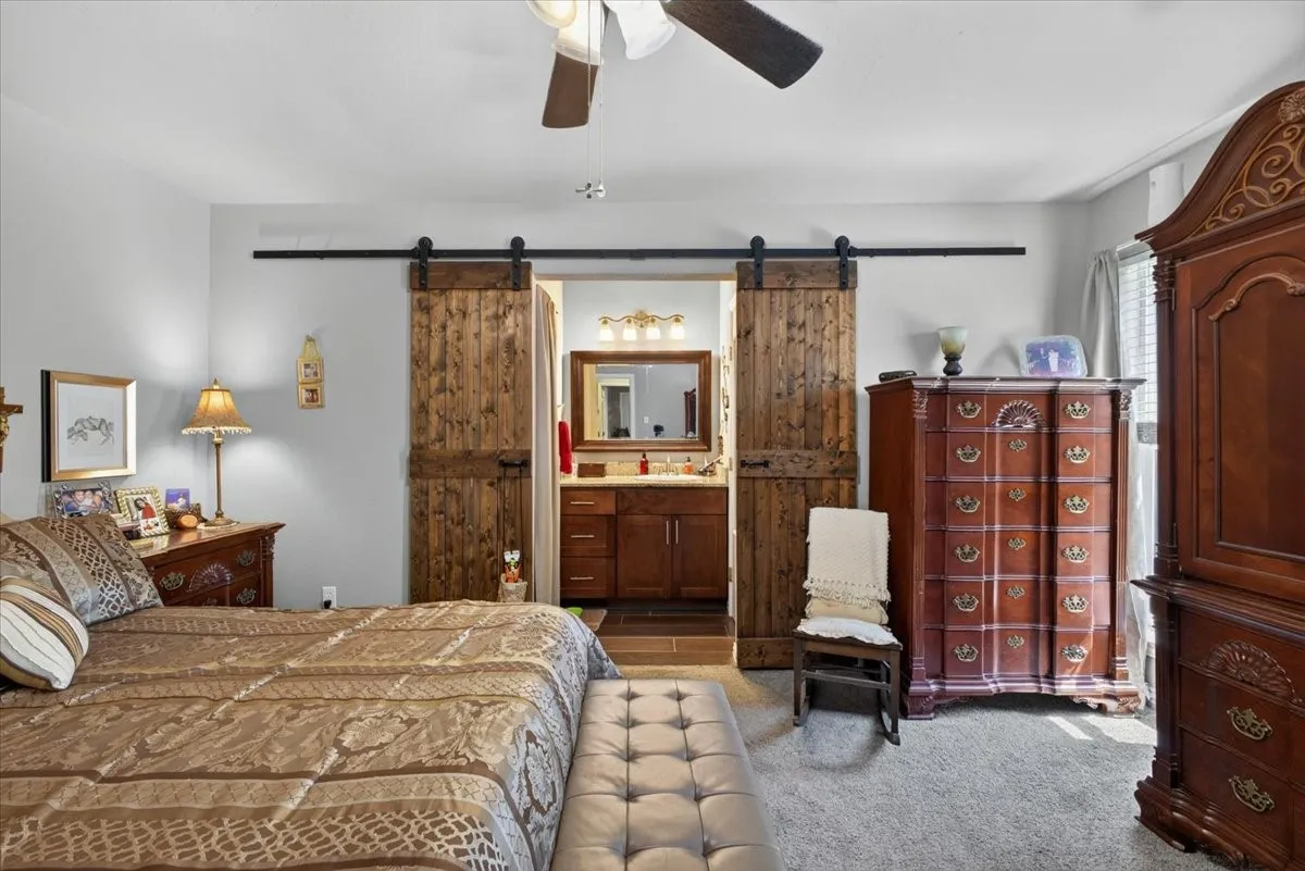 Single Family Residence For Sale in Johnson County , 523 Lynnewood Avenue, Burleson, Texas 76028, 3 Bedroom, 2 Bathroom, 2 Garage spaces, 1,464 Sqft, built in 1977, mls#21337750, Real Estate Agent in Burleson, Homes For Sale in Johnson county, Homes For Sale in Burleson, Realtor in Burleson Texas, Real Estate Brokerage Independent Realty Texas, Luminita Cordes Realtor