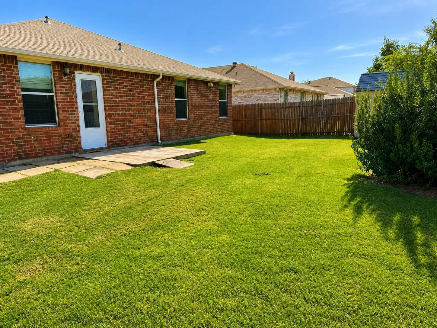 Single Family Residence For Sale in Denton County , 1600 Fieldstone Drive, Little Elm, Texas 75068, 3 Bedroom, 2 Bathroom, 2 Garage spaces, 1,868 Sqft, built in 2003, mls#21337491, Real Estate Agent in Little Elm, Homes For Sale in Denton county, Homes For Sale in Little Elm, Realtor in Little Elm Texas, Real Estate Brokerage Independent Realty Texas, Luminita Cordes Realtor
